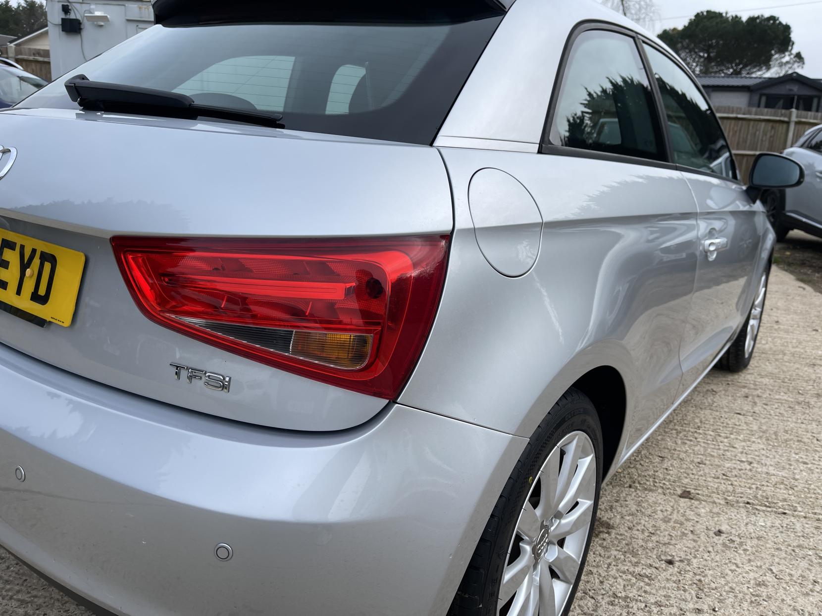 Audi A1 1.4 TFSI Sport Hatchback 3dr Petrol S Tronic Euro 5 (s/s) (122 ps)