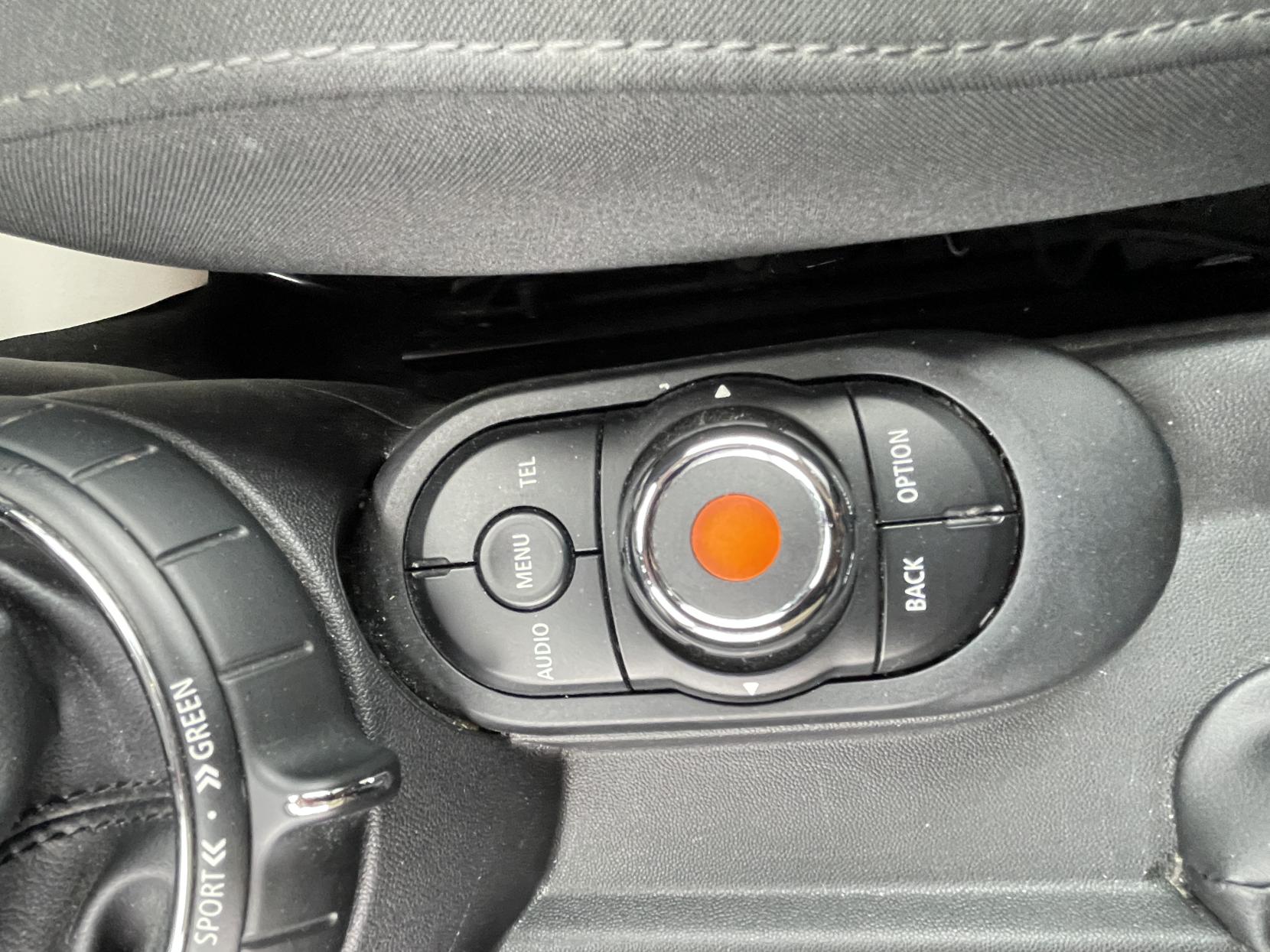 MINI Hatch 1.5 Cooper Hatchback 3dr Petrol Manual Euro 6 (s/s) (136 ps)