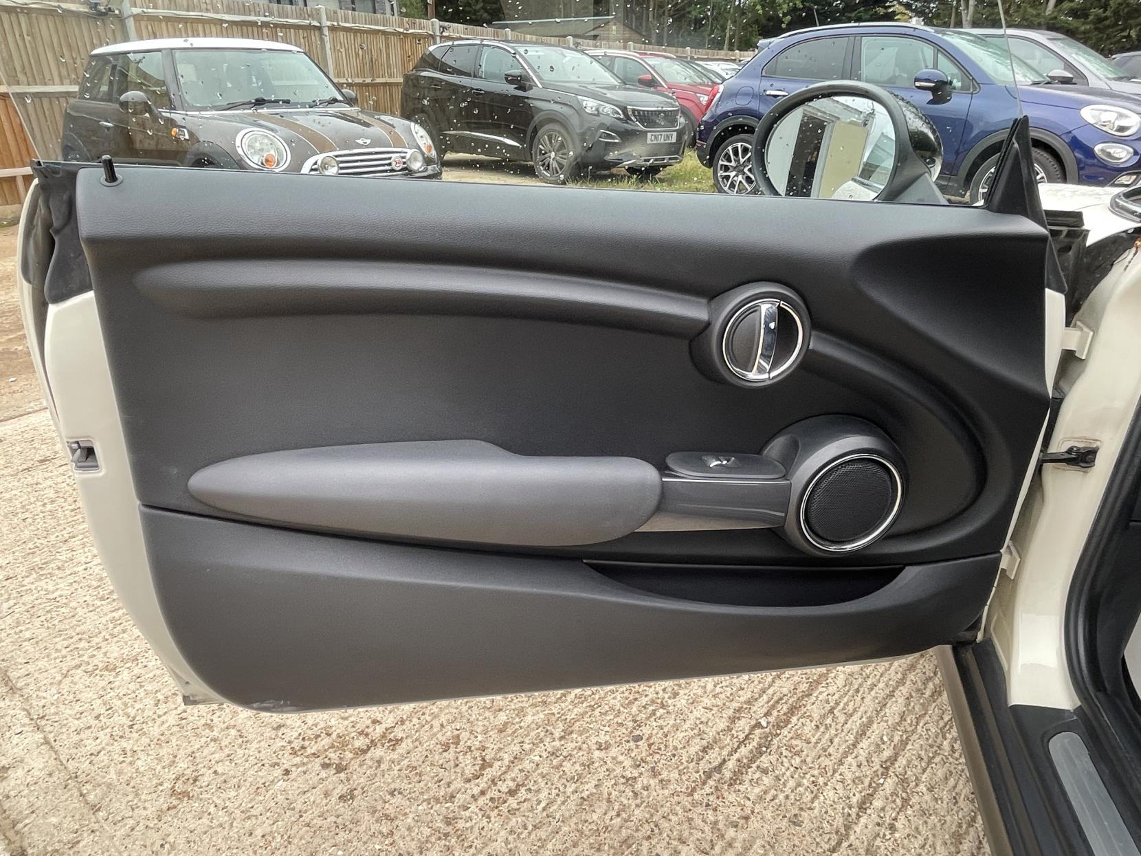 MINI Hatch 1.5 Cooper Hatchback 3dr Petrol Manual Euro 6 (s/s) (136 ps)