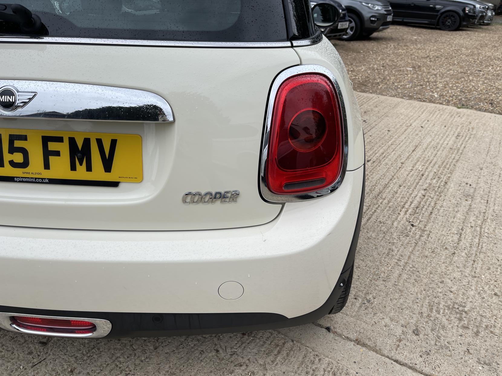 MINI Hatch 1.5 Cooper Hatchback 3dr Petrol Manual Euro 6 (s/s) (136 ps)