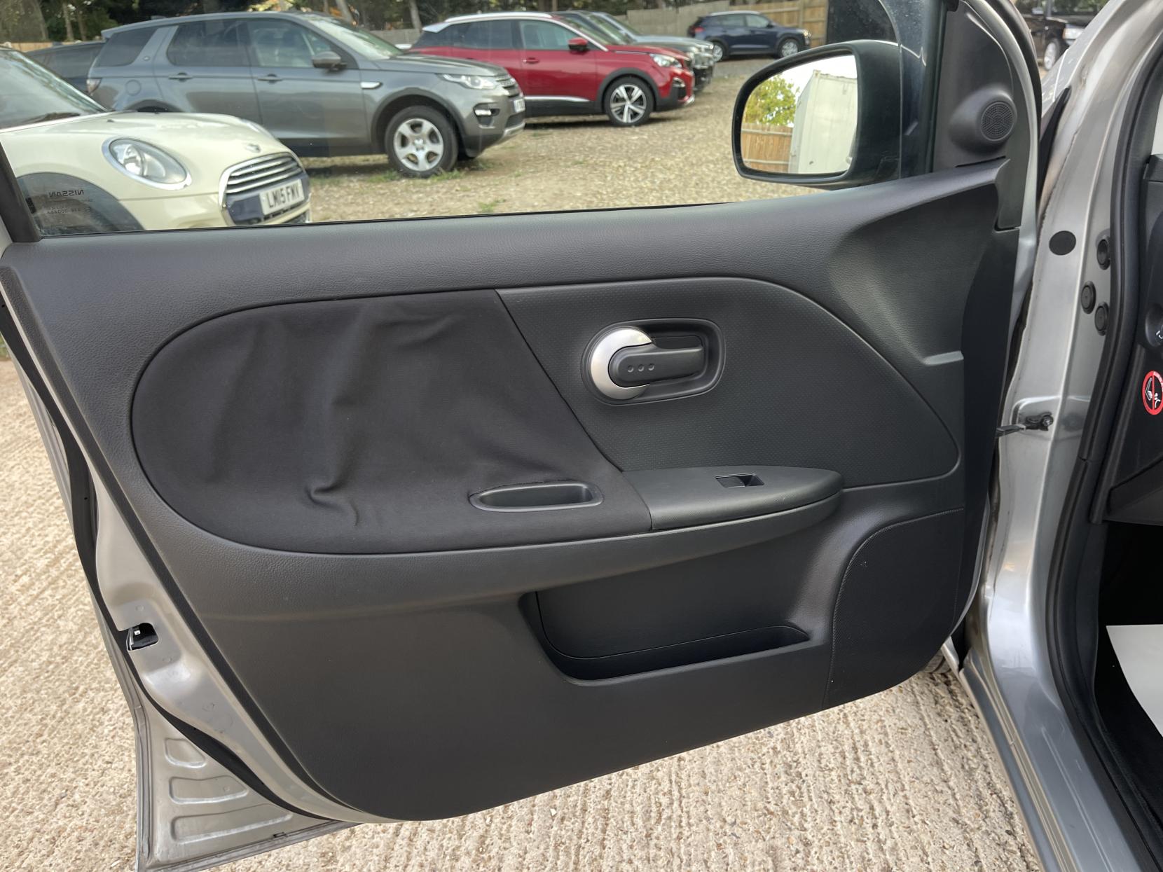 Nissan Note 1.4 16V n-tec Hatchback 5dr Petrol Manual Euro 4 (88 ps)