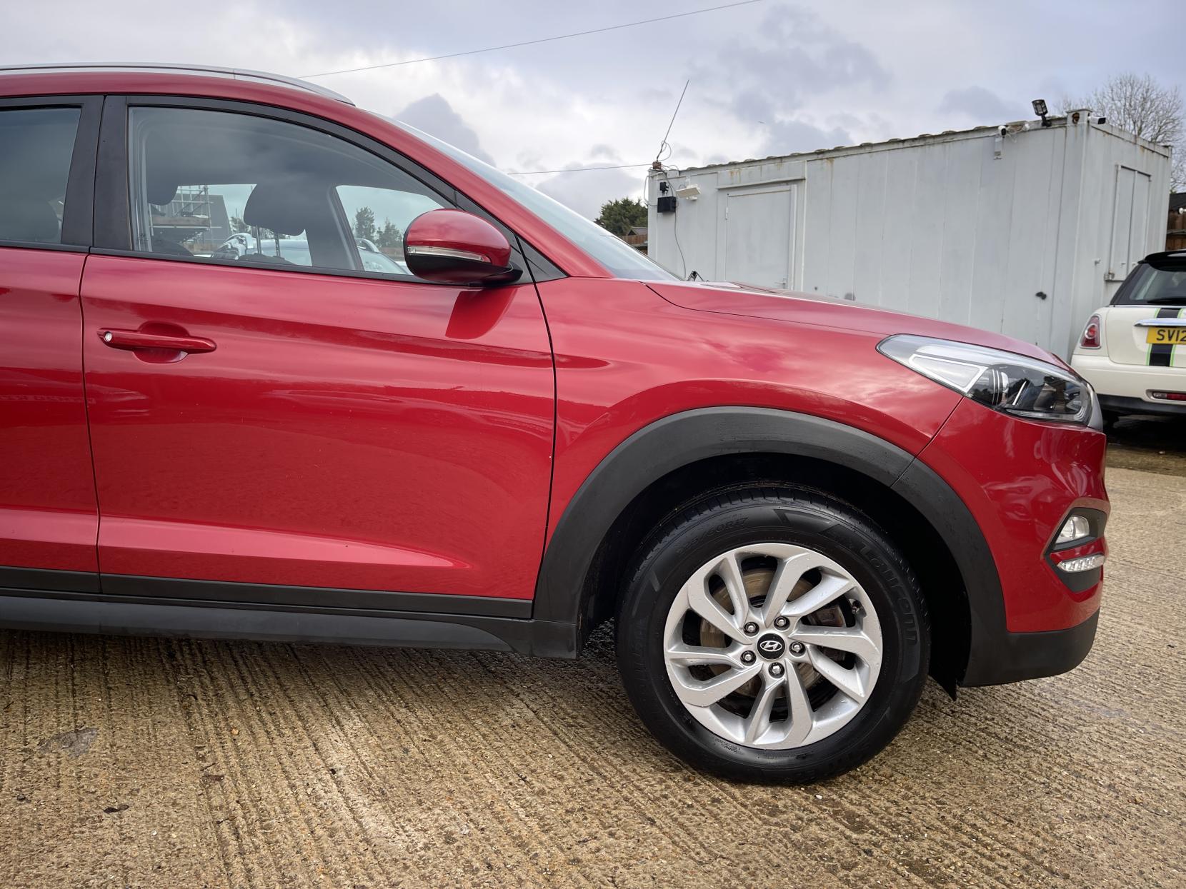 Hyundai TUCSON 1.6 GDi Blue Drive SE Nav SUV 5dr Petrol Manual Euro 6 (s/s) (132 ps)