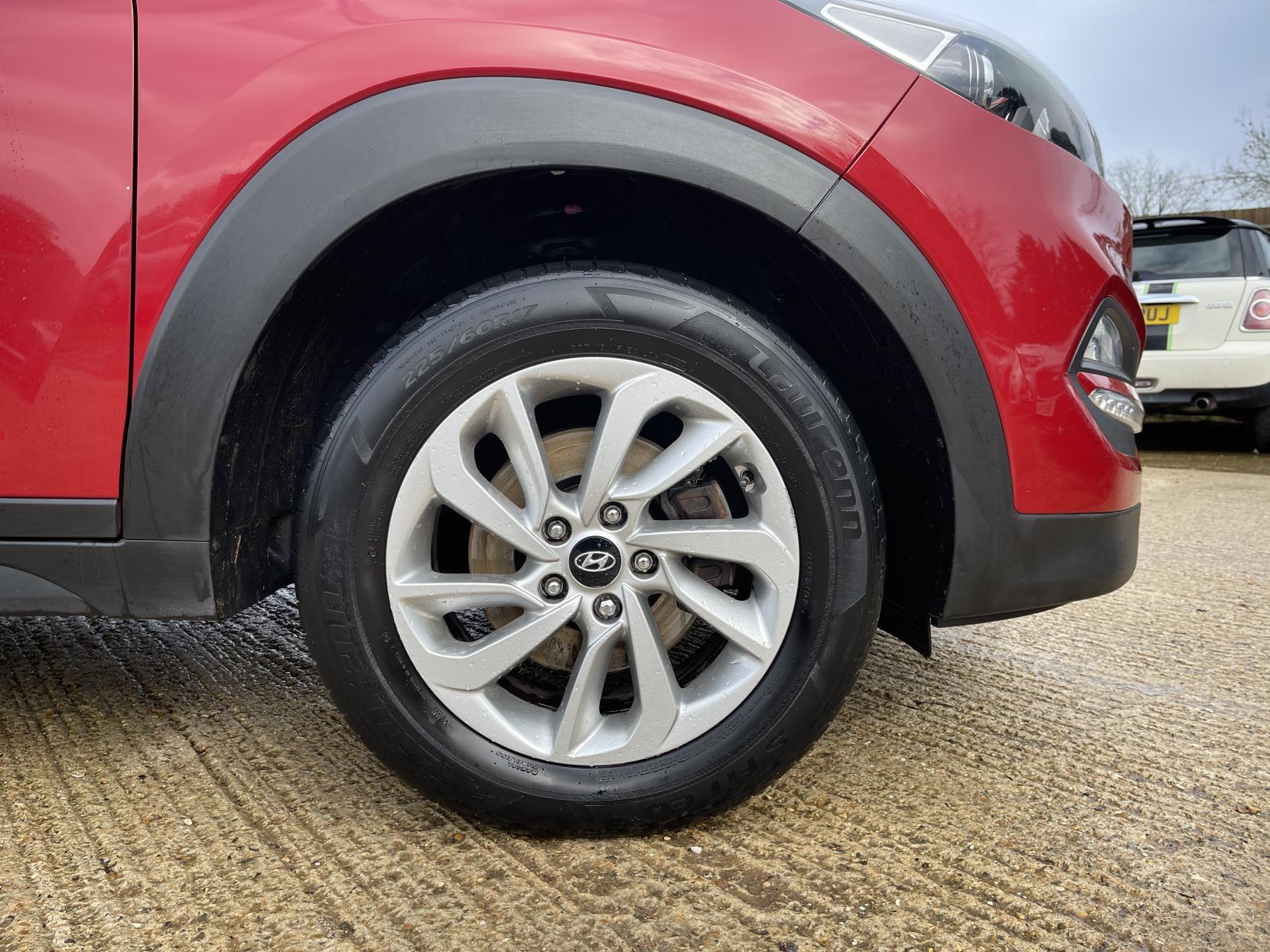 Hyundai TUCSON 1.6 GDi Blue Drive SE Nav SUV 5dr Petrol Manual Euro 6 (s/s) (132 ps)