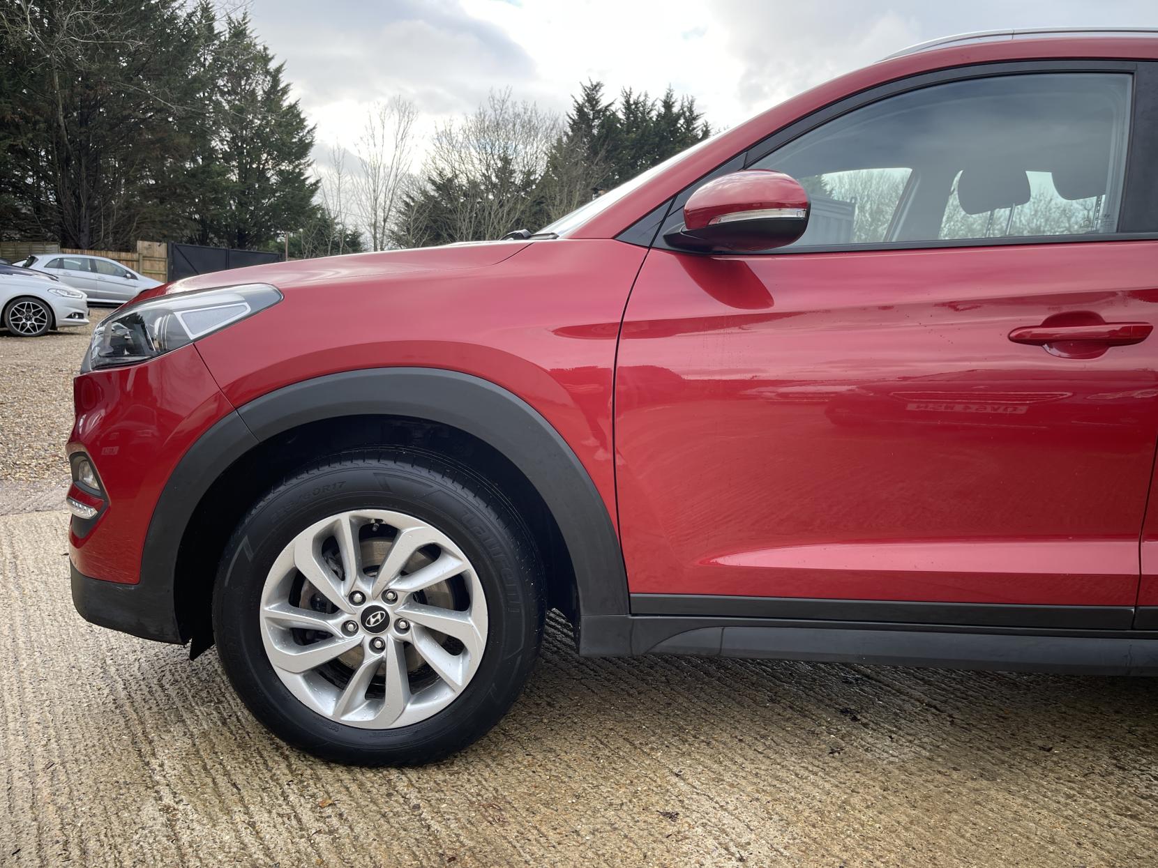 Hyundai TUCSON 1.6 GDi Blue Drive SE Nav SUV 5dr Petrol Manual Euro 6 (s/s) (132 ps)