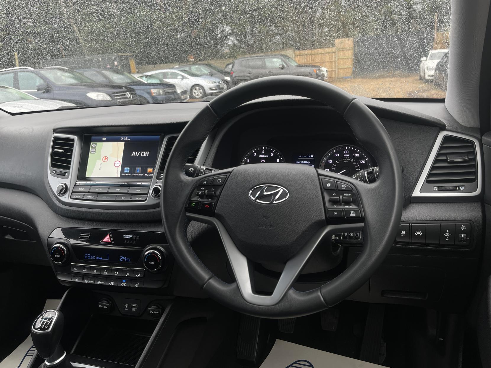 Hyundai TUCSON 1.6 GDi Blue Drive SE Nav SUV 5dr Petrol Manual Euro 6 (s/s) (132 ps)