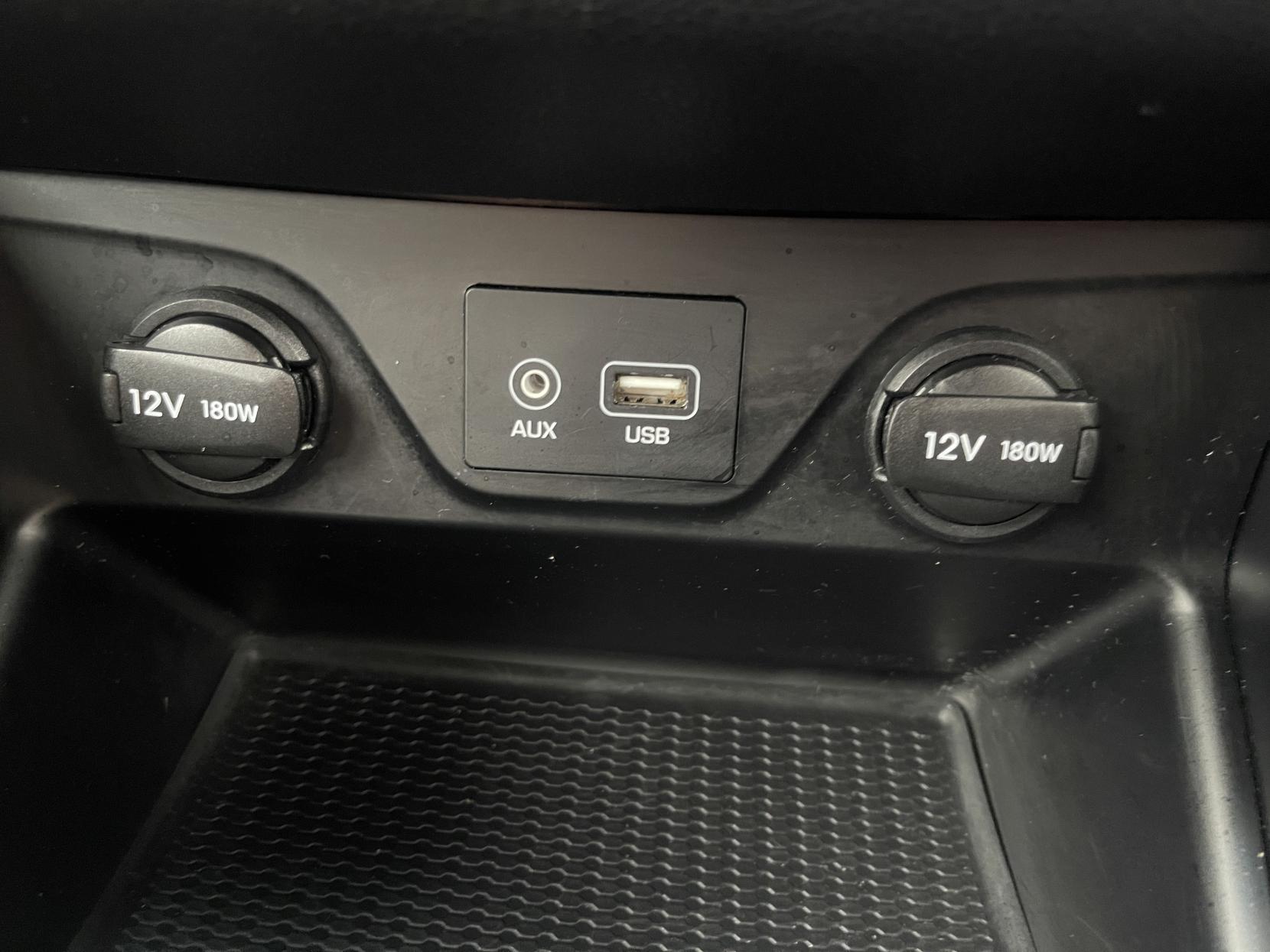 Hyundai TUCSON 1.6 GDi Blue Drive SE Nav SUV 5dr Petrol Manual Euro 6 (s/s) (132 ps)