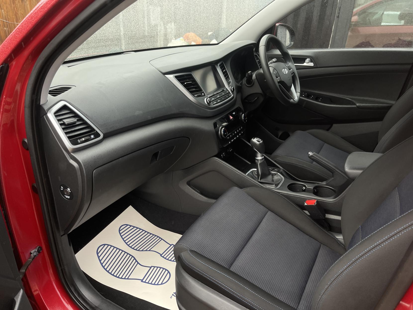 Hyundai TUCSON 1.6 GDi Blue Drive SE Nav SUV 5dr Petrol Manual Euro 6 (s/s) (132 ps)