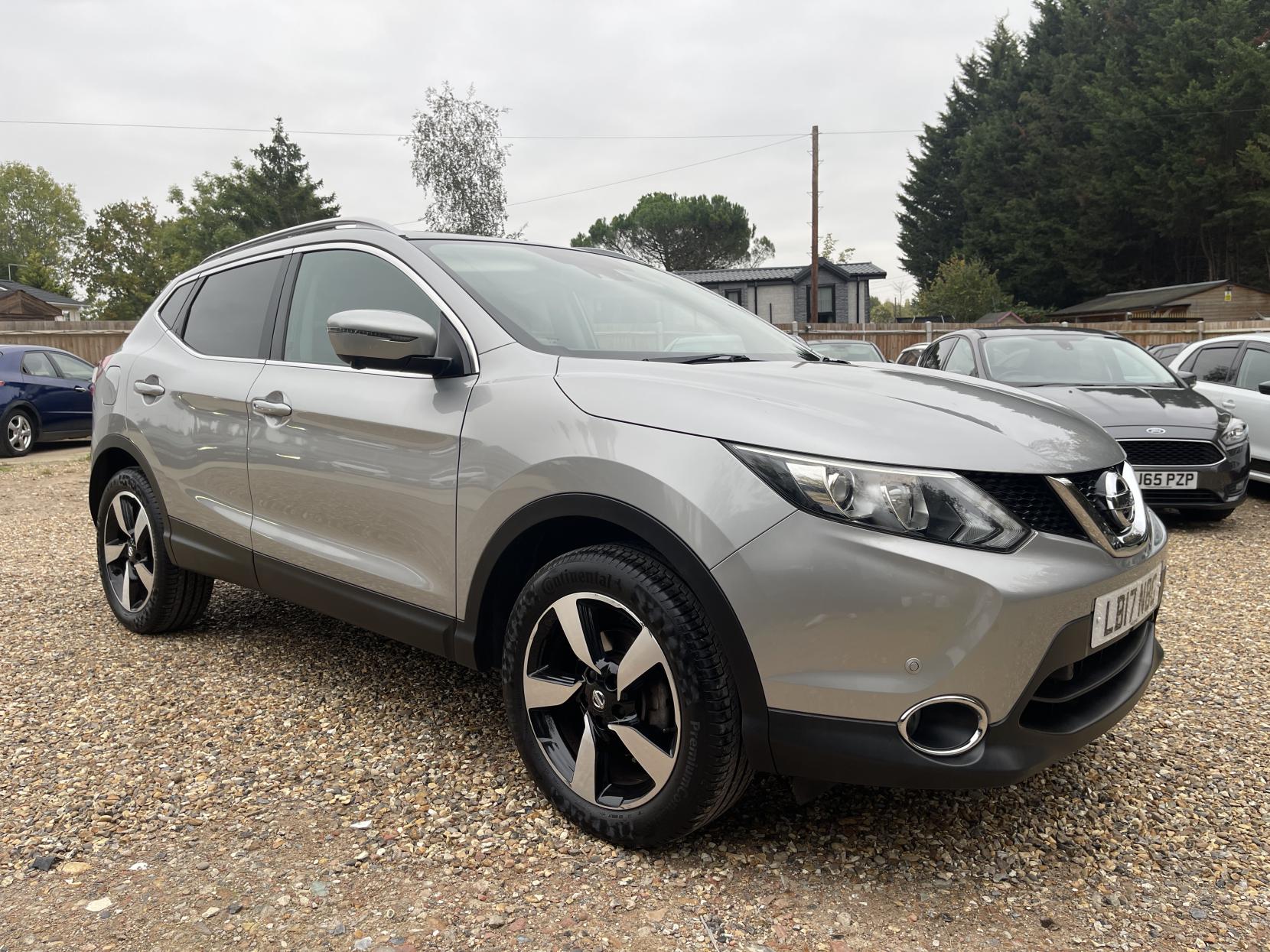 Nissan Qashqai 1.2 DIG-T N-Connecta SUV 5dr Petrol Manual 2WD Euro 6 (s/s) (115 ps)