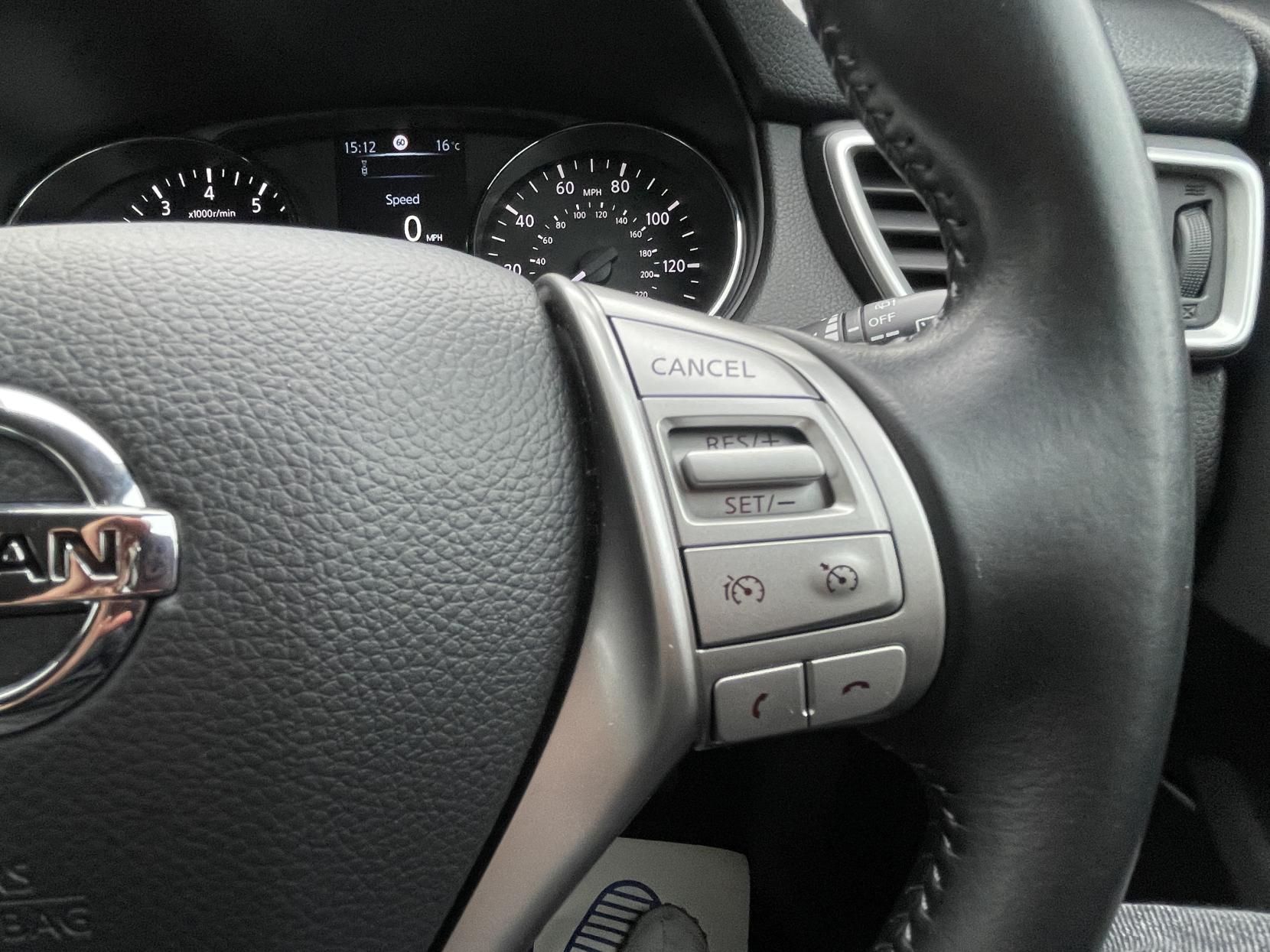 Nissan Qashqai 1.2 DIG-T N-Connecta SUV 5dr Petrol Manual 2WD Euro 6 (s/s) (115 ps)