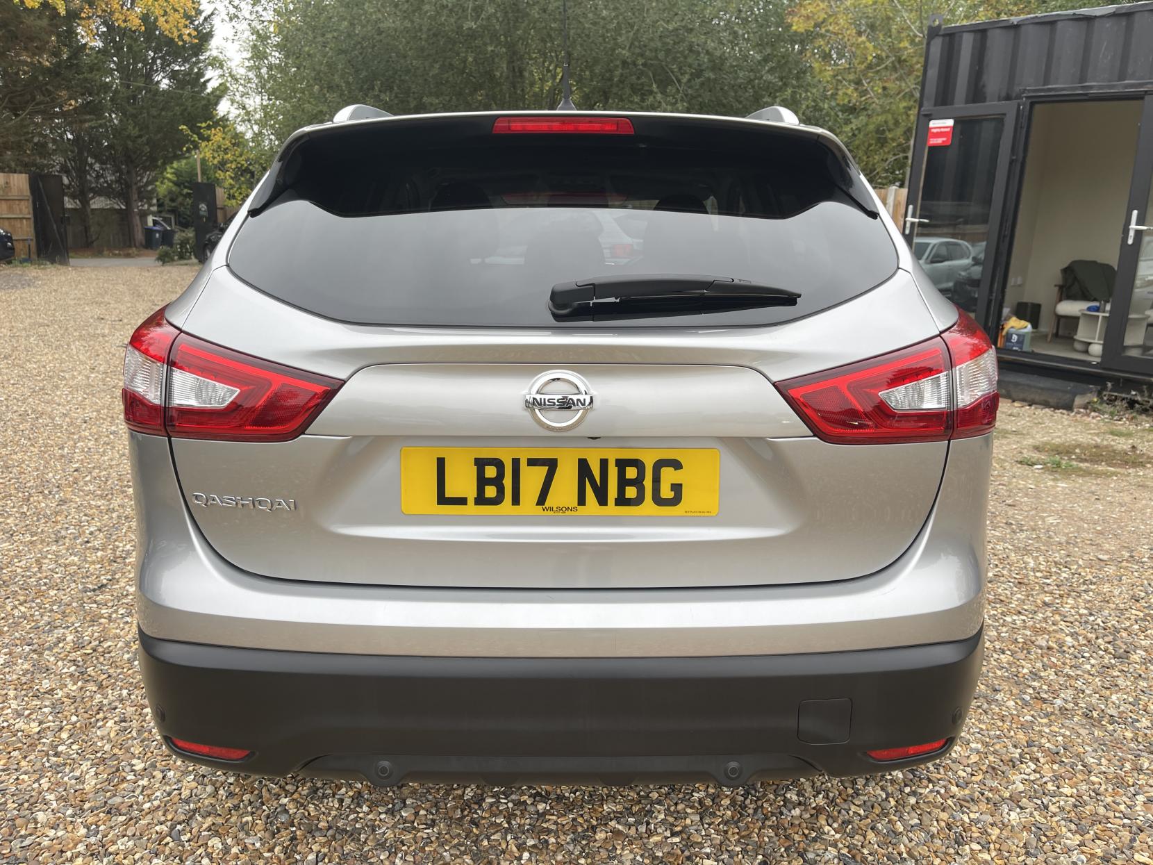 Nissan Qashqai 1.2 DIG-T N-Connecta SUV 5dr Petrol Manual 2WD Euro 6 (s/s) (115 ps)