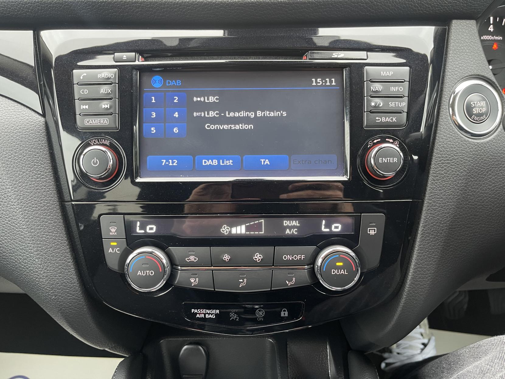 Nissan Qashqai 1.2 DIG-T N-Connecta SUV 5dr Petrol Manual 2WD Euro 6 (s/s) (115 ps)