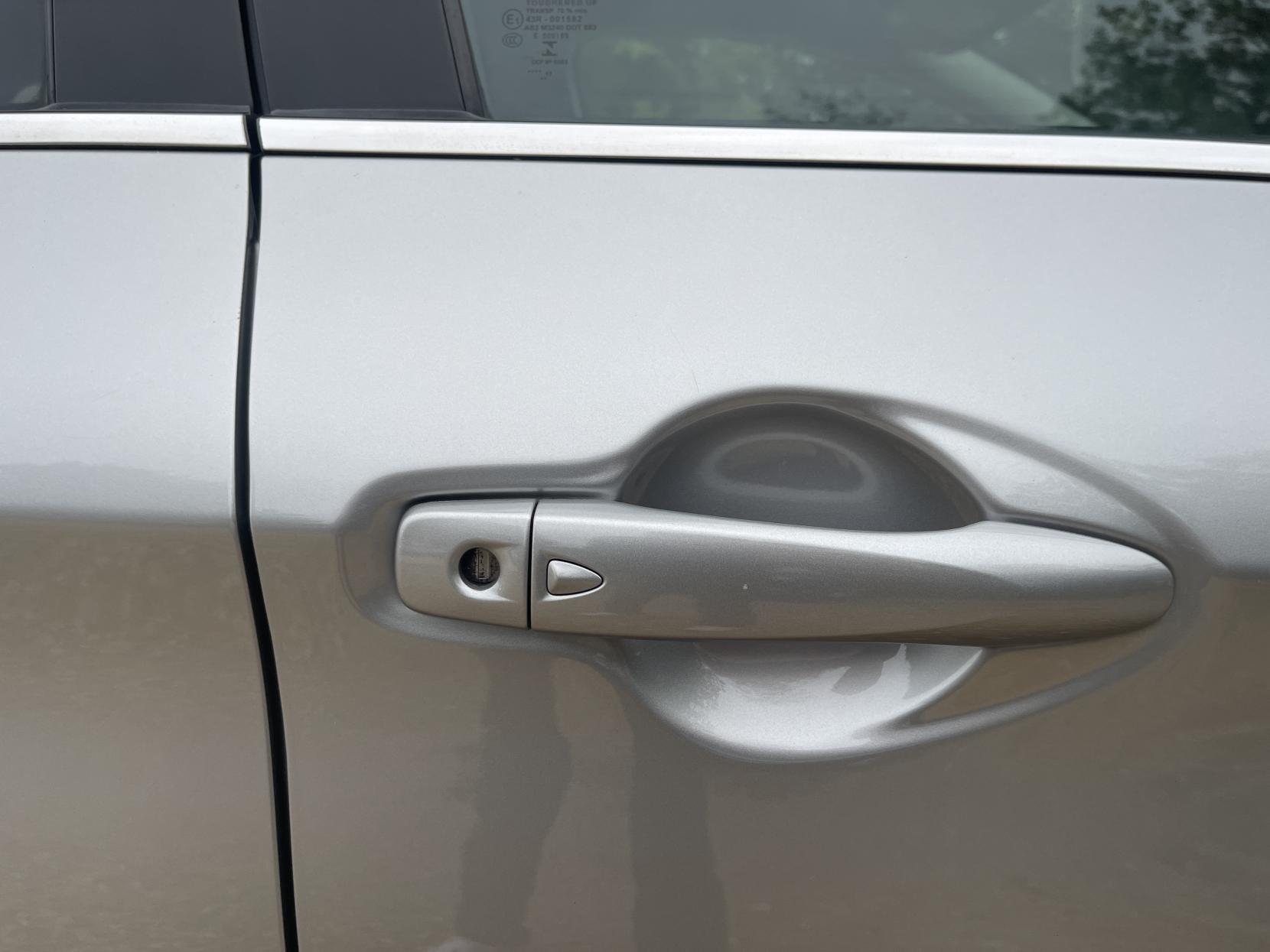 Nissan Qashqai 1.2 DIG-T N-Connecta SUV 5dr Petrol Manual 2WD Euro 6 (s/s) (115 ps)