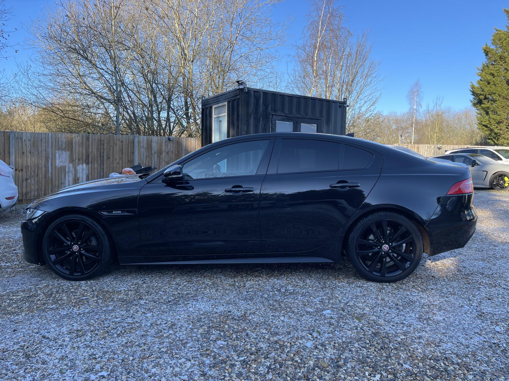 Jaguar XE 2.0d R-Sport Saloon 4dr Diesel Manual Euro 6 (s/s) (180 ps)