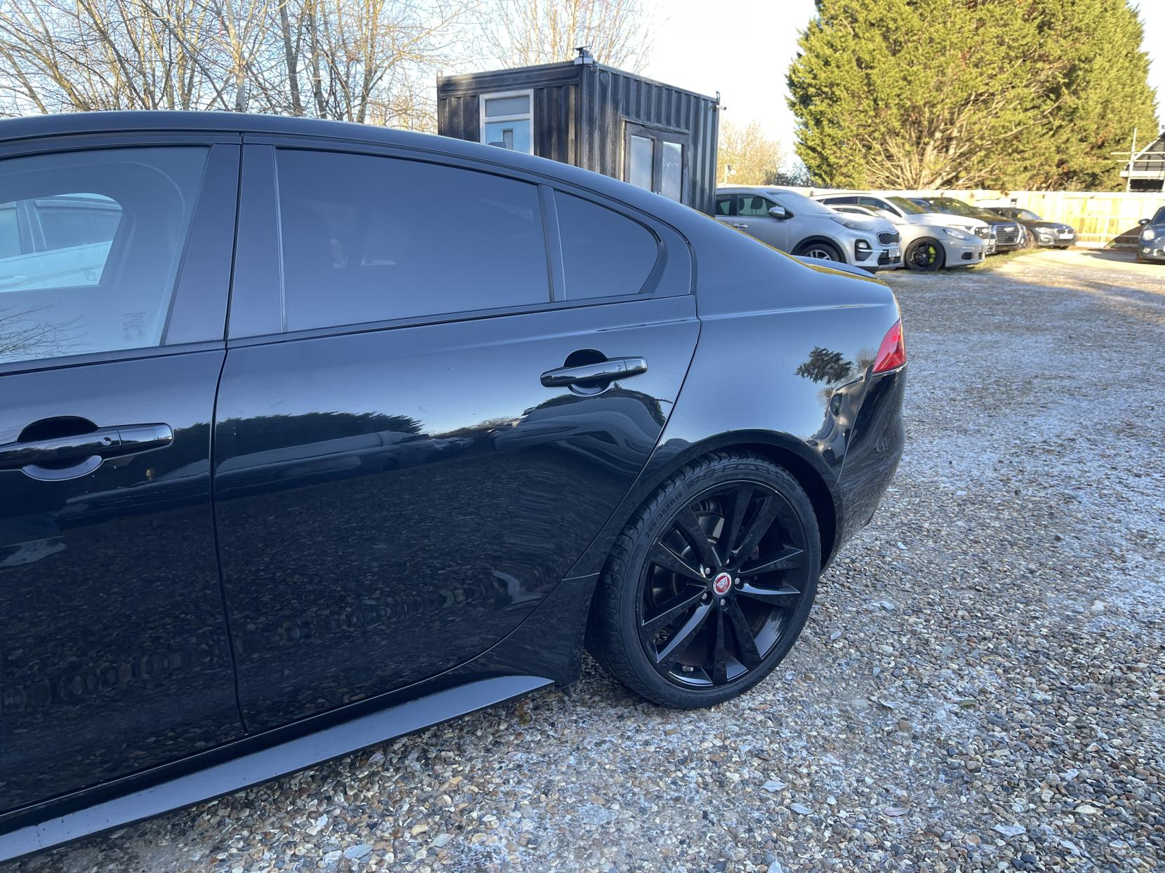 Jaguar XE 2.0d R-Sport Saloon 4dr Diesel Manual Euro 6 (s/s) (180 ps)