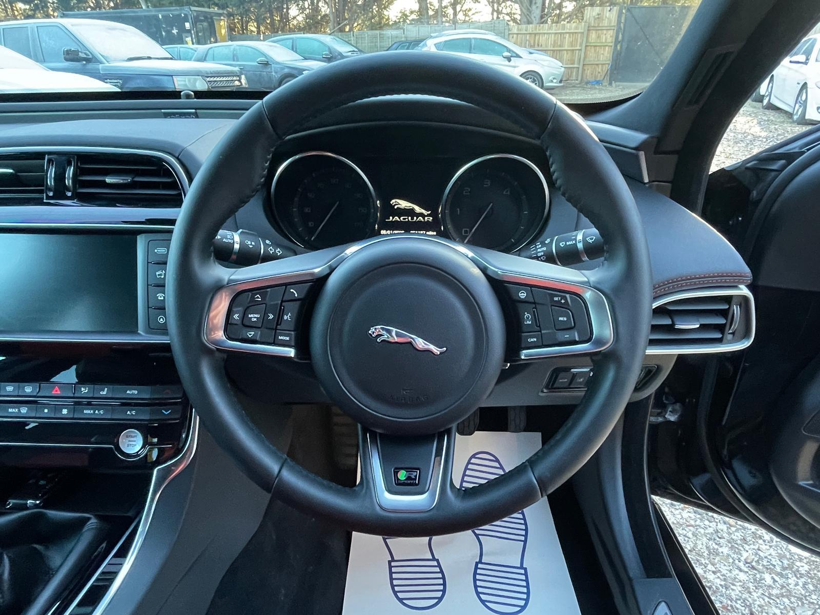 Jaguar XE 2.0d R-Sport Saloon 4dr Diesel Manual Euro 6 (s/s) (180 ps)