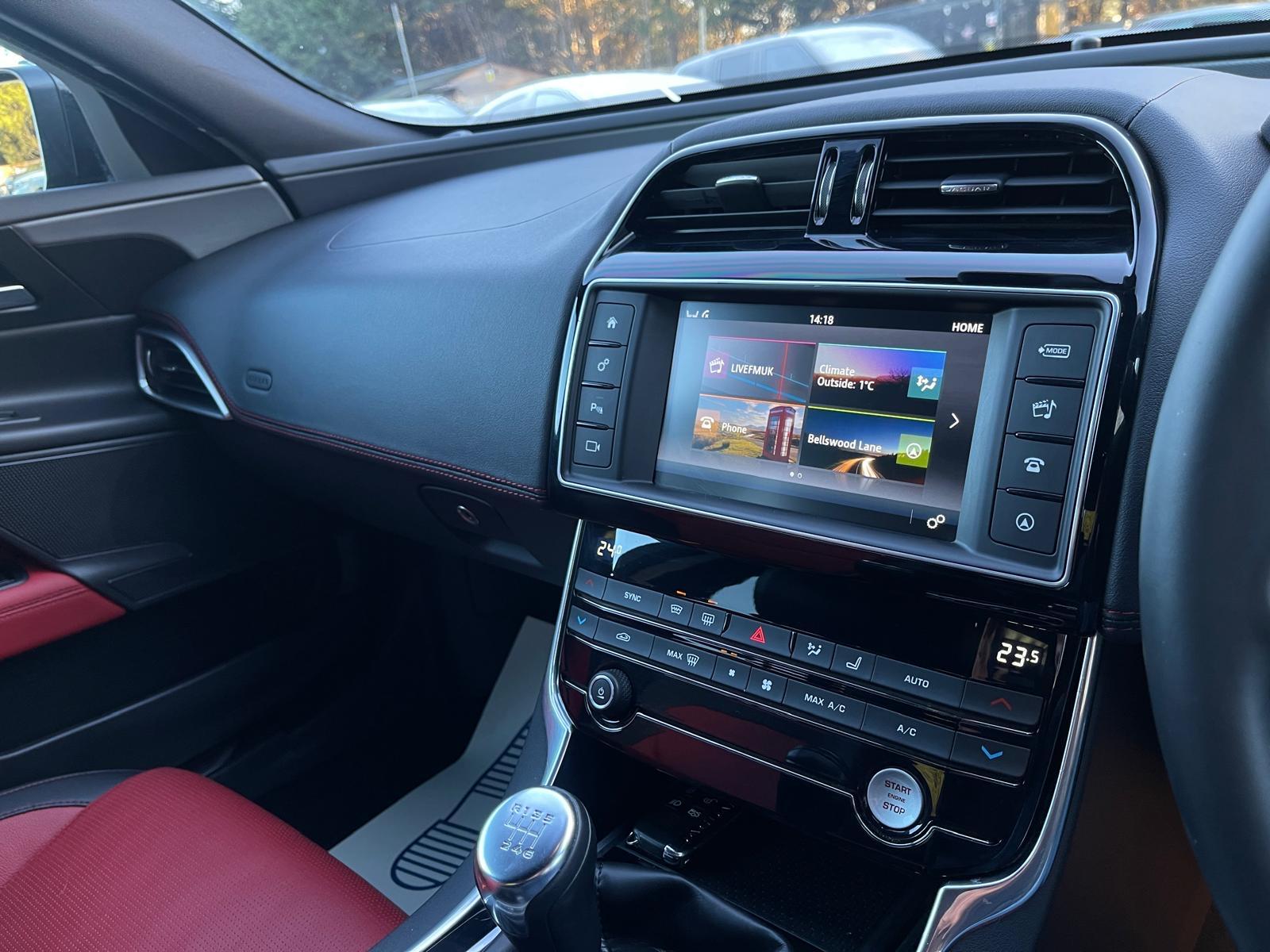 Jaguar XE 2.0d R-Sport Saloon 4dr Diesel Manual Euro 6 (s/s) (180 ps)