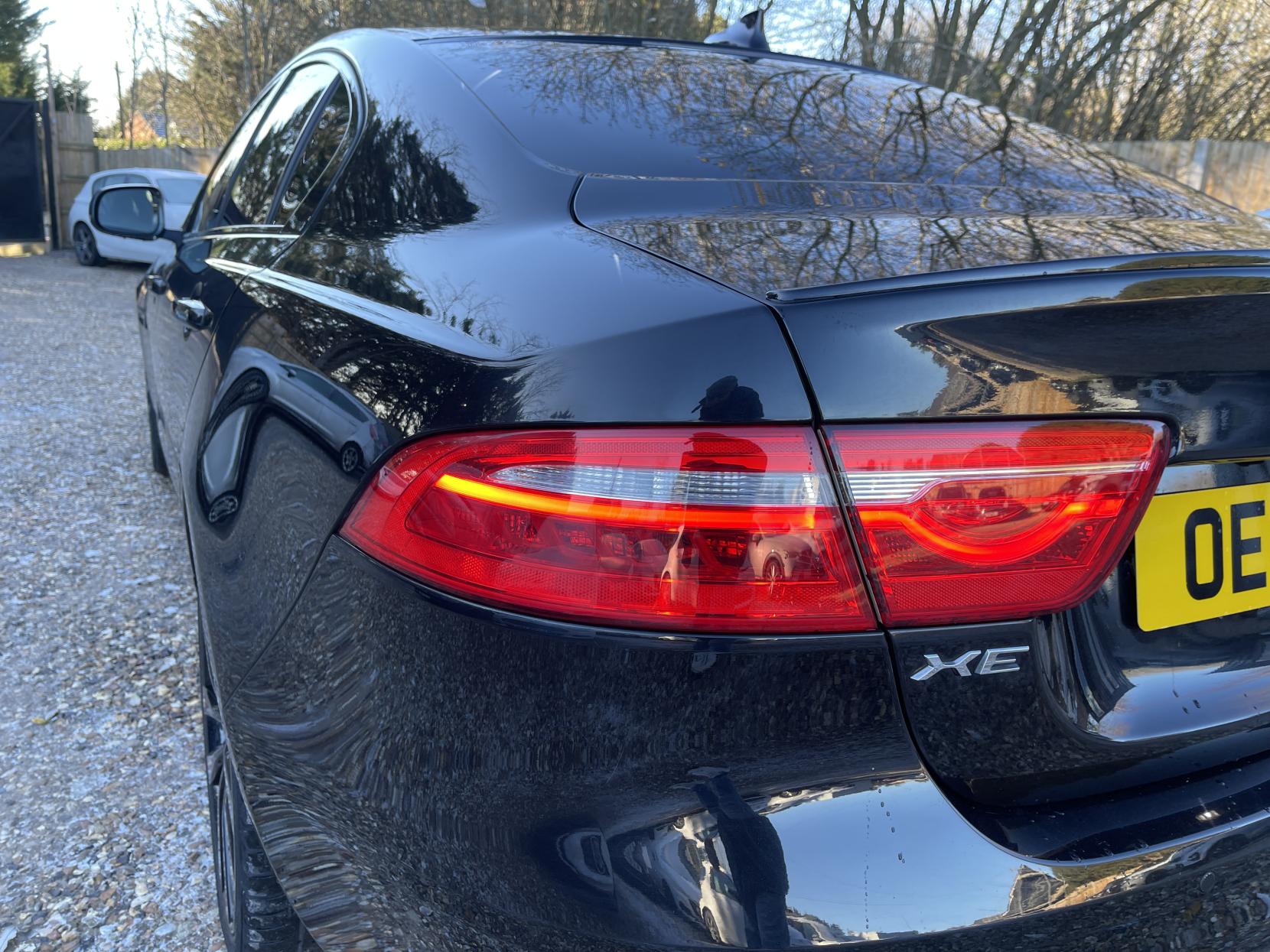 Jaguar XE 2.0d R-Sport Saloon 4dr Diesel Manual Euro 6 (s/s) (180 ps)