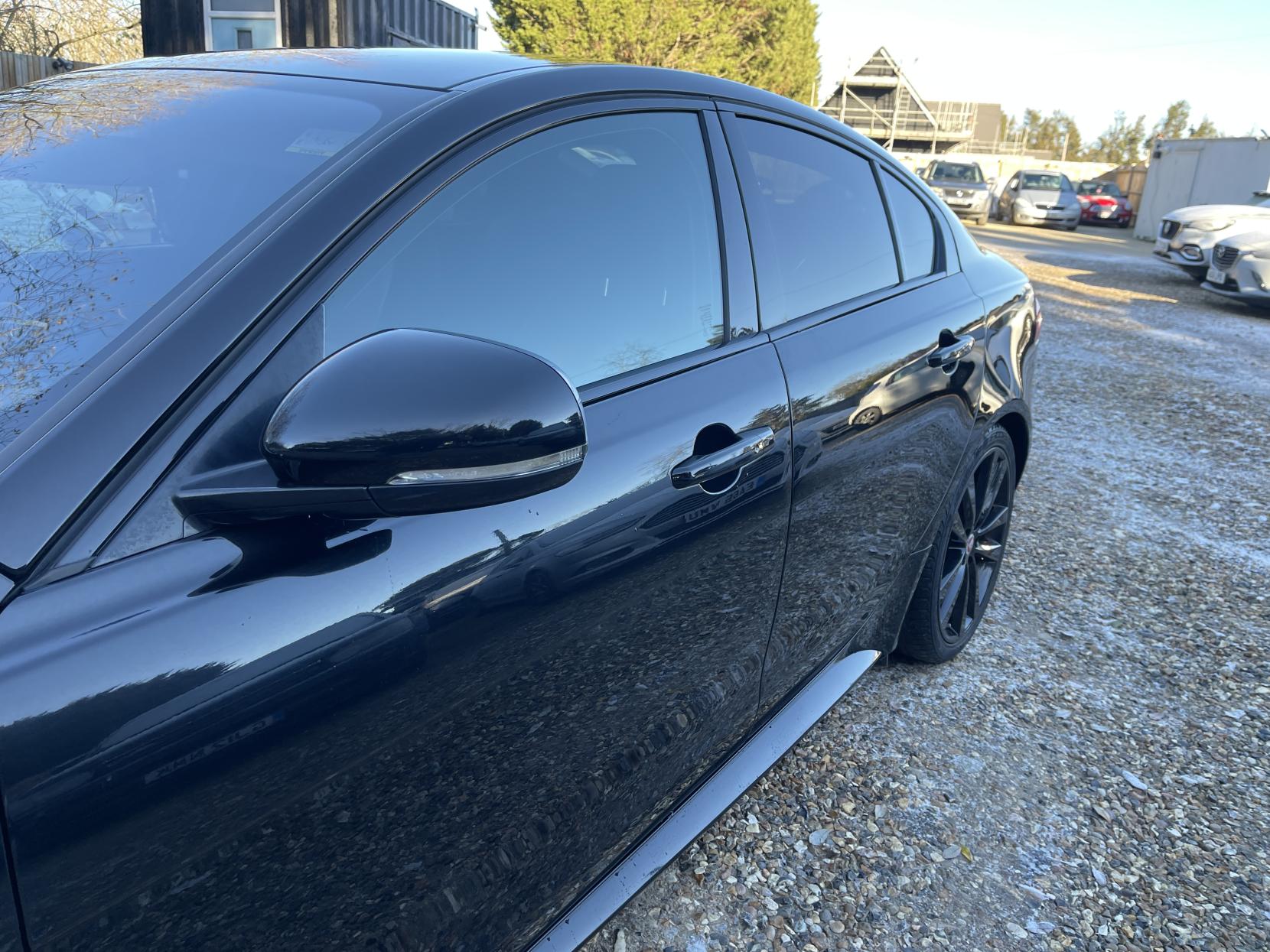 Jaguar XE 2.0d R-Sport Saloon 4dr Diesel Manual Euro 6 (s/s) (180 ps)