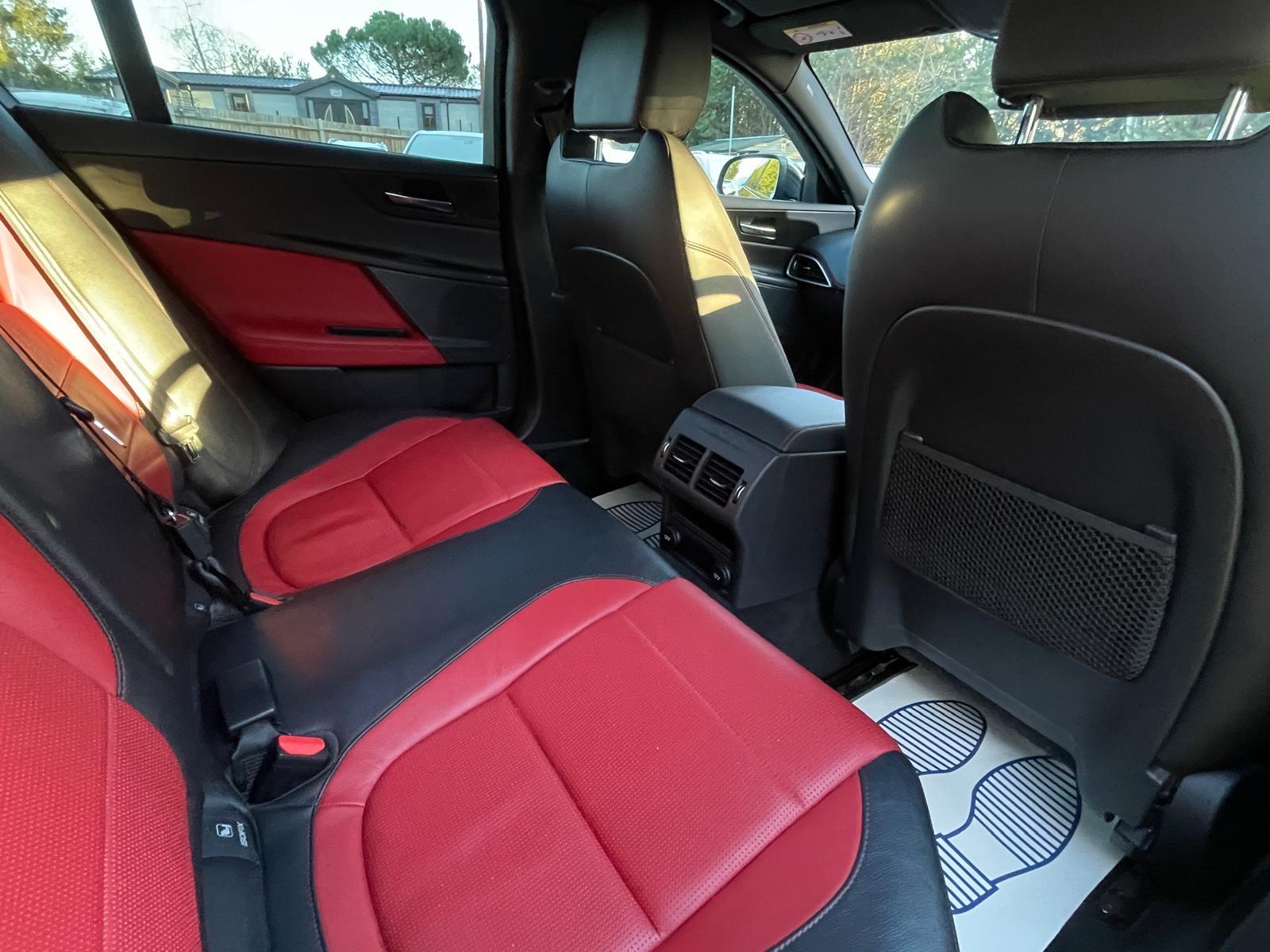 Jaguar XE 2.0d R-Sport Saloon 4dr Diesel Manual Euro 6 (s/s) (180 ps)