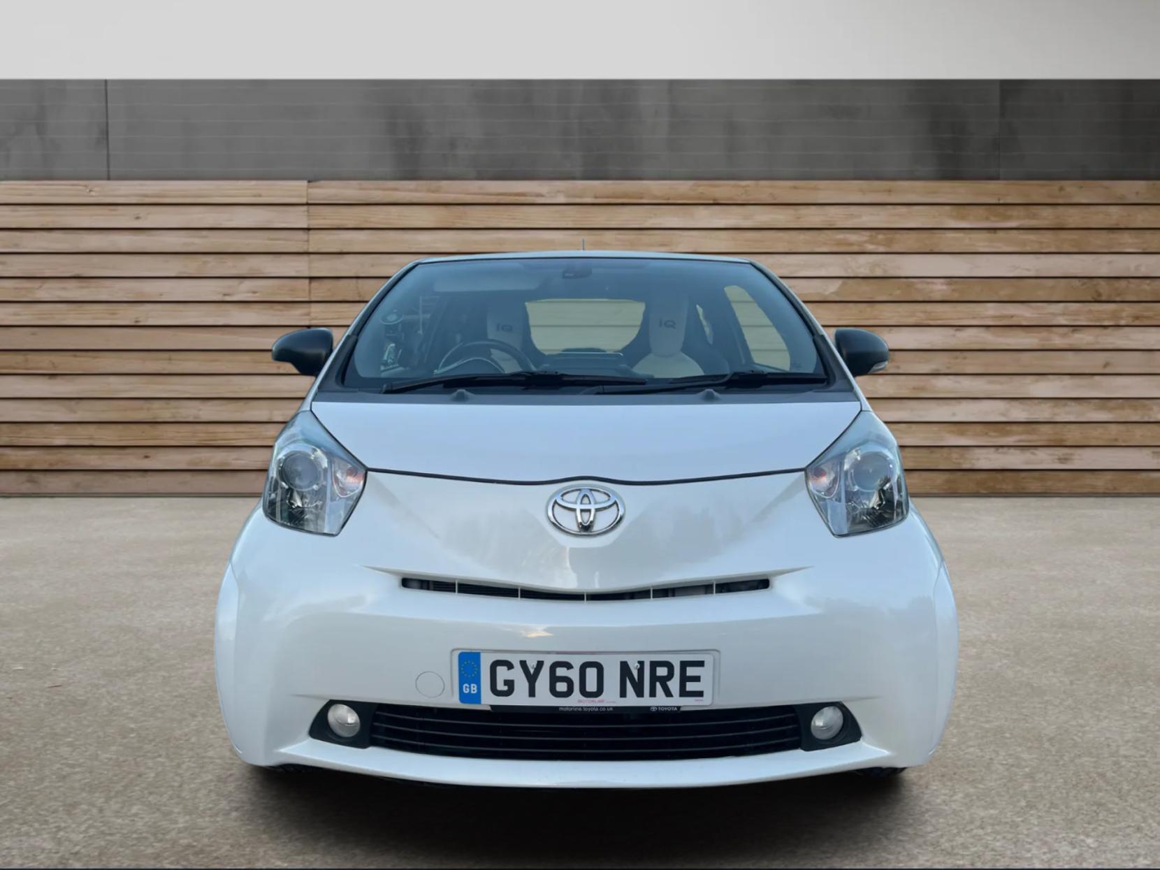 Toyota iQ 1.0 VVT-i 2 Hatchback 3dr Petrol Manual Euro 4 (68 bhp)