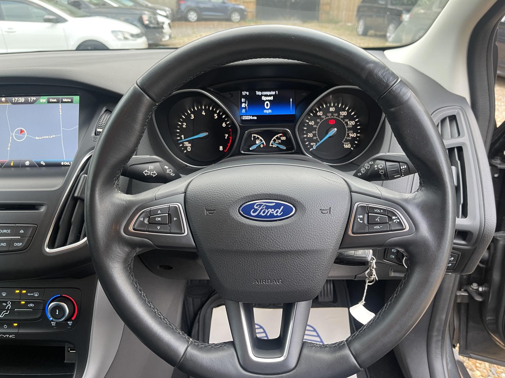 Ford Focus 1.0T EcoBoost Zetec Hatchback 5dr Petrol Manual Euro 6 (s/s) (125 ps)