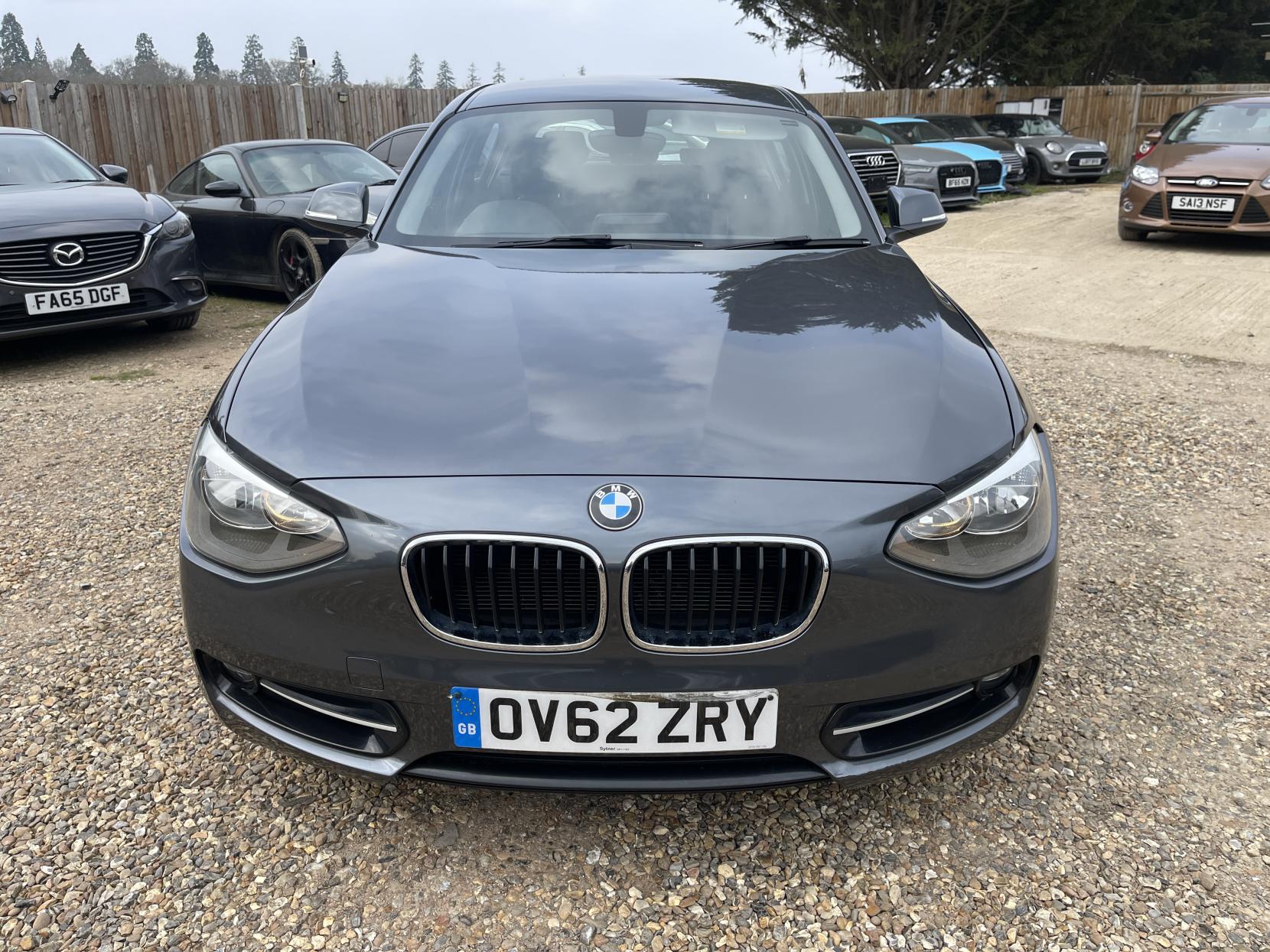 BMW 1 Series 1.6 114i Sport Hatchback 5dr Petrol Manual Euro 5 (s/s) (102 ps)