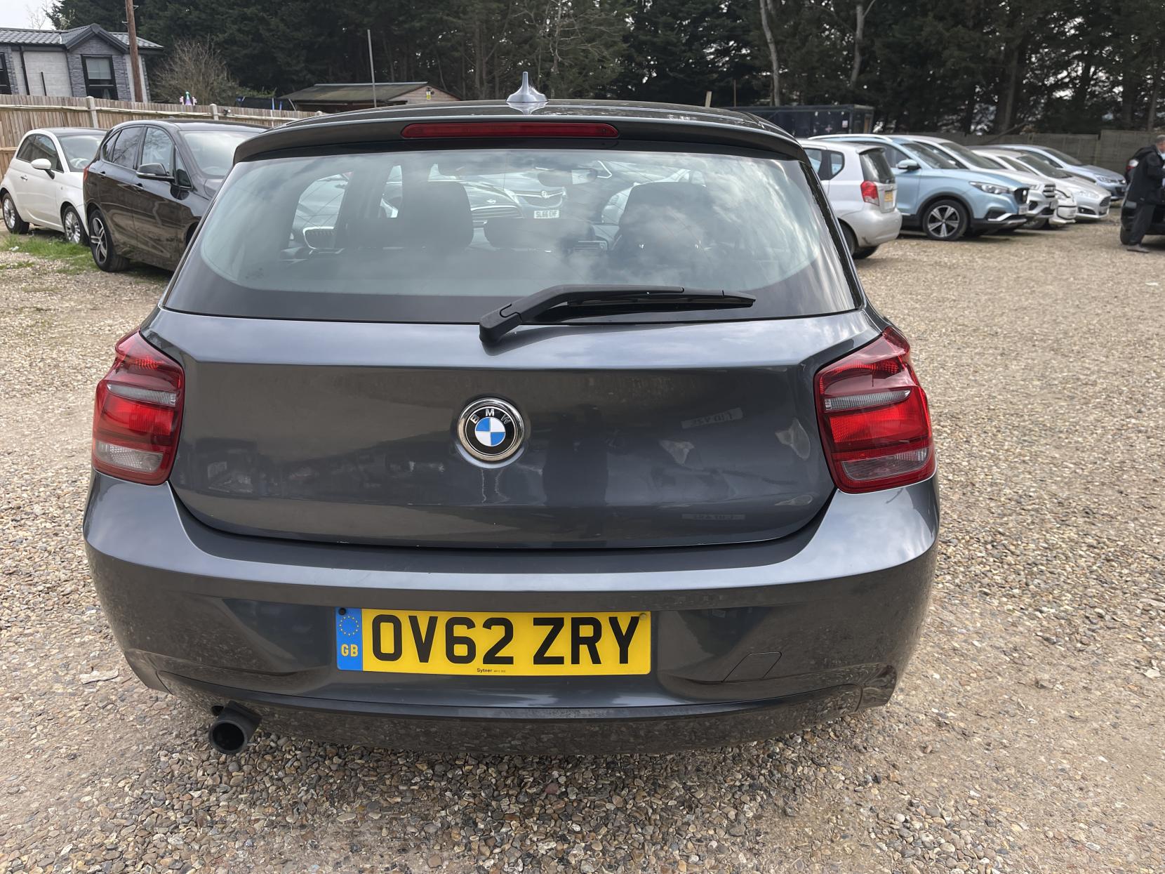 BMW 1 Series 1.6 114i Sport Hatchback 5dr Petrol Manual Euro 5 (s/s) (102 ps)