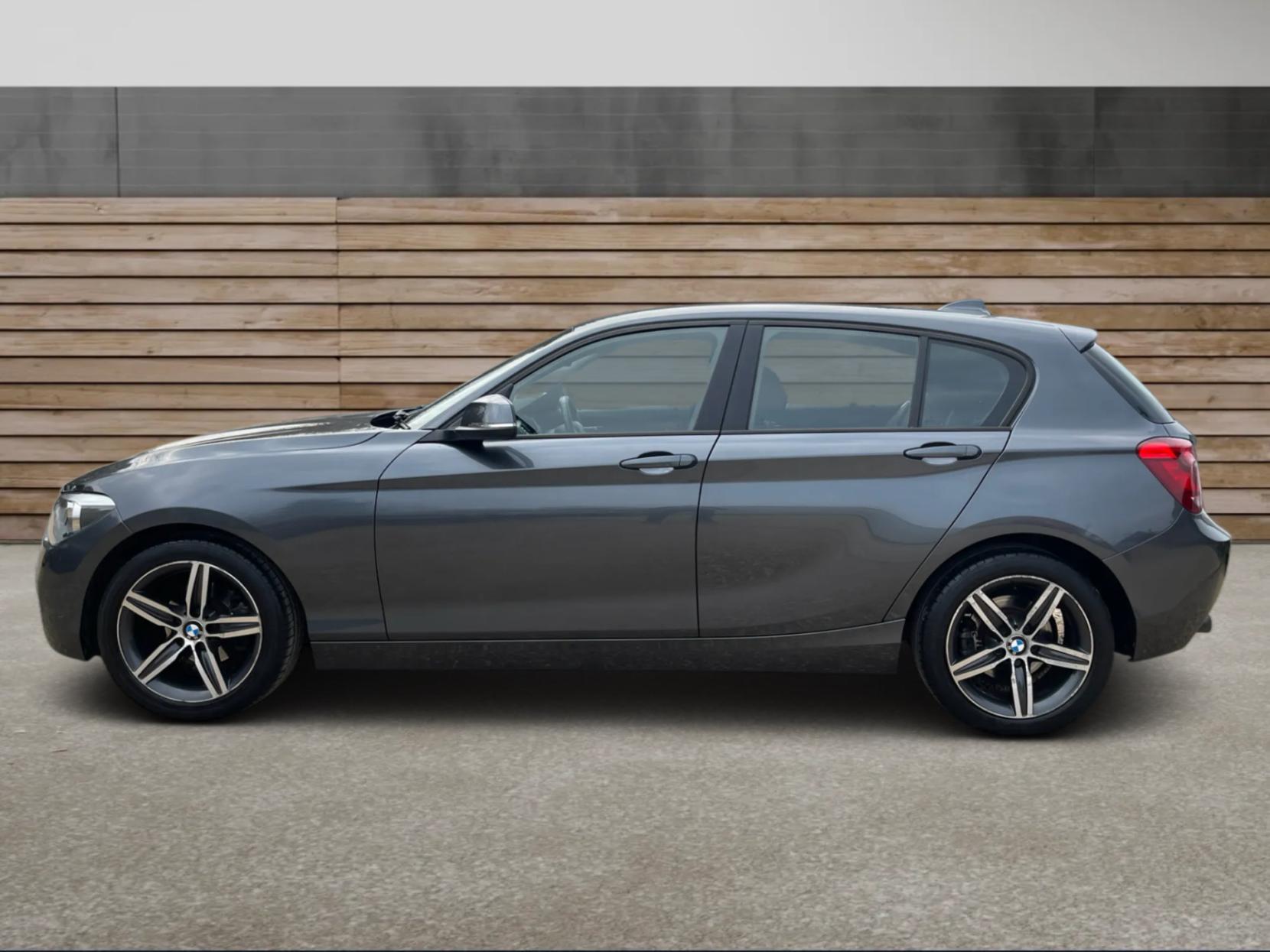 BMW 1 Series 1.6 114i Sport Hatchback 5dr Petrol Manual Euro 5 (s/s) (102 ps)