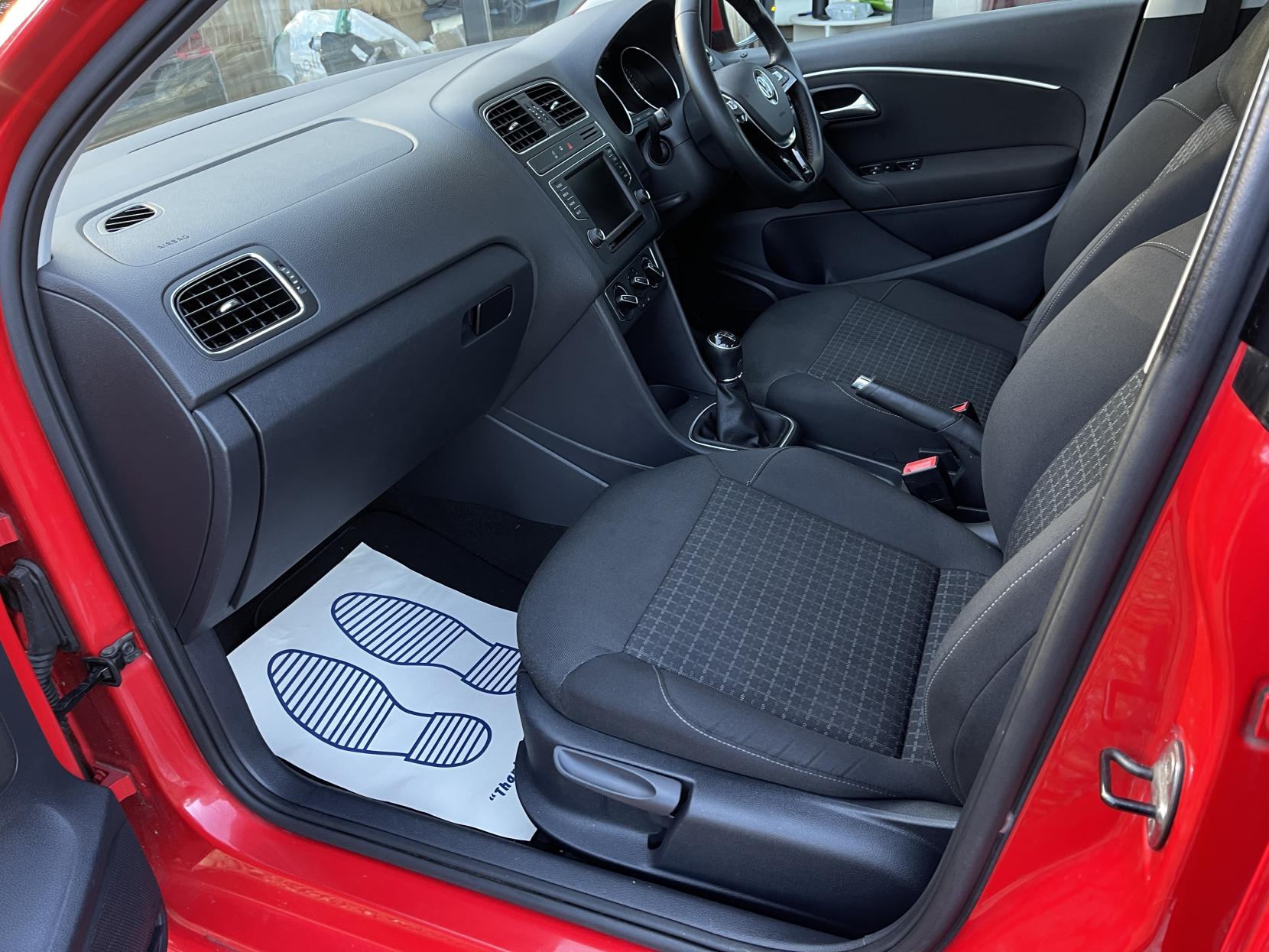 Volkswagen Polo 1.0 BlueMotion Tech SE Hatchback 5dr Petrol Manual Euro 6 (s/s) (75 ps)