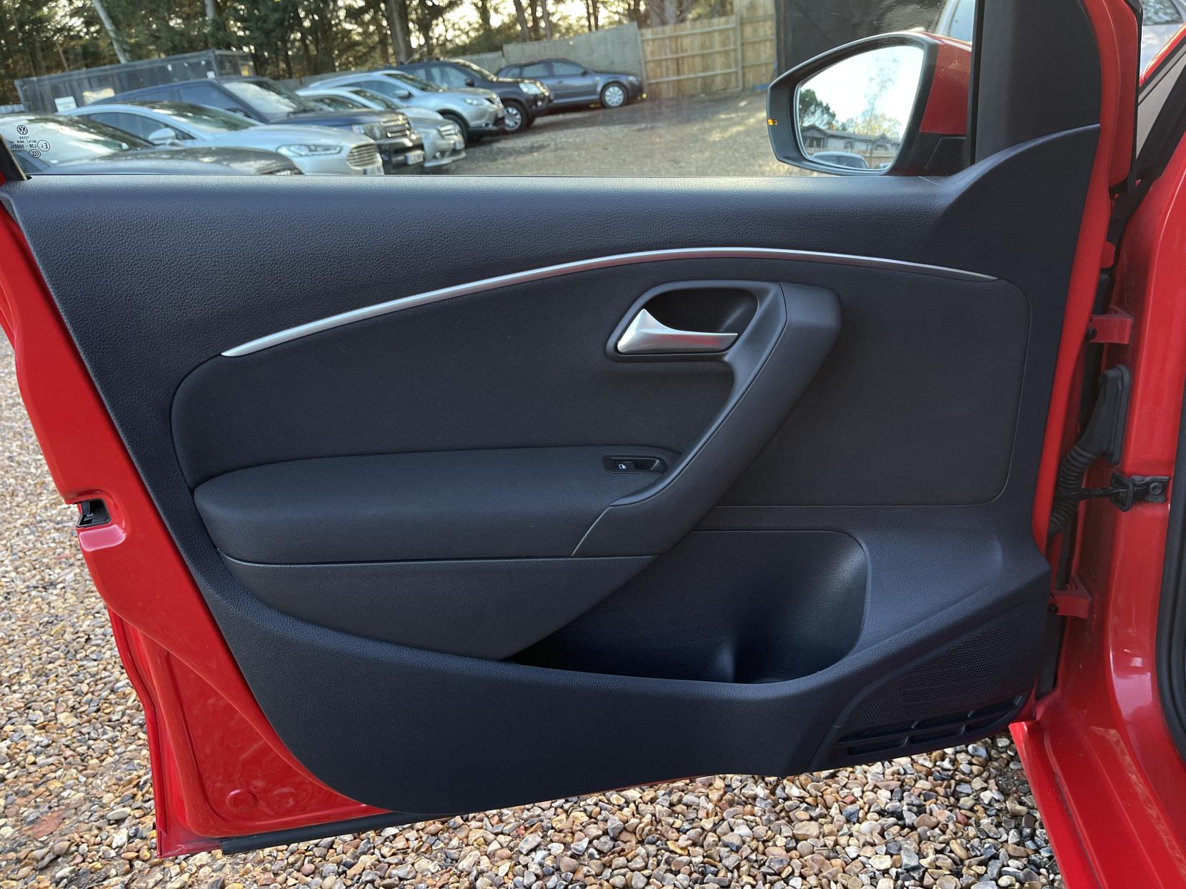 Volkswagen Polo 1.0 BlueMotion Tech SE Hatchback 5dr Petrol Manual Euro 6 (s/s) (75 ps)