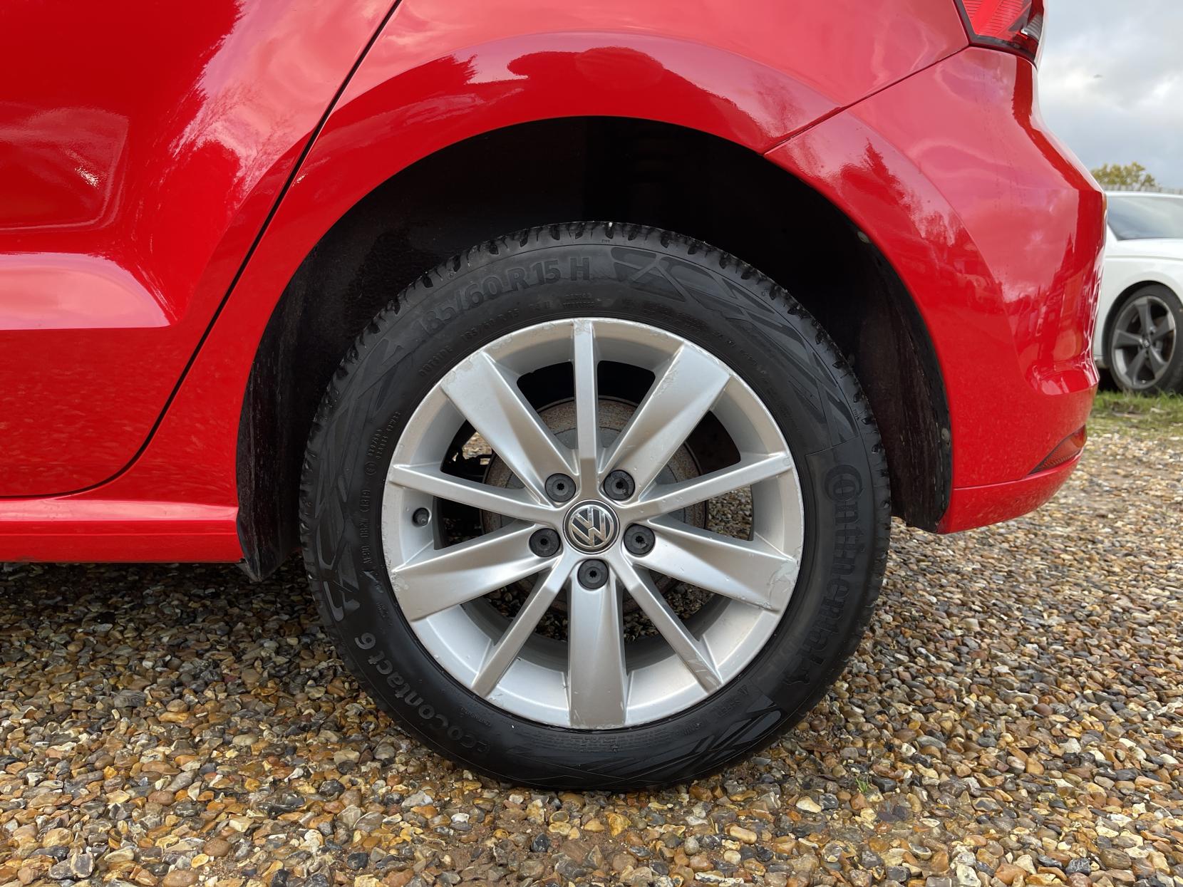 Volkswagen Polo 1.0 BlueMotion Tech SE Hatchback 5dr Petrol Manual Euro 6 (s/s) (75 ps)