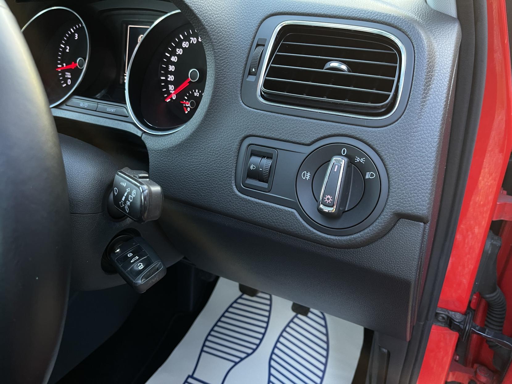 Volkswagen Polo 1.0 BlueMotion Tech SE Hatchback 5dr Petrol Manual Euro 6 (s/s) (75 ps)