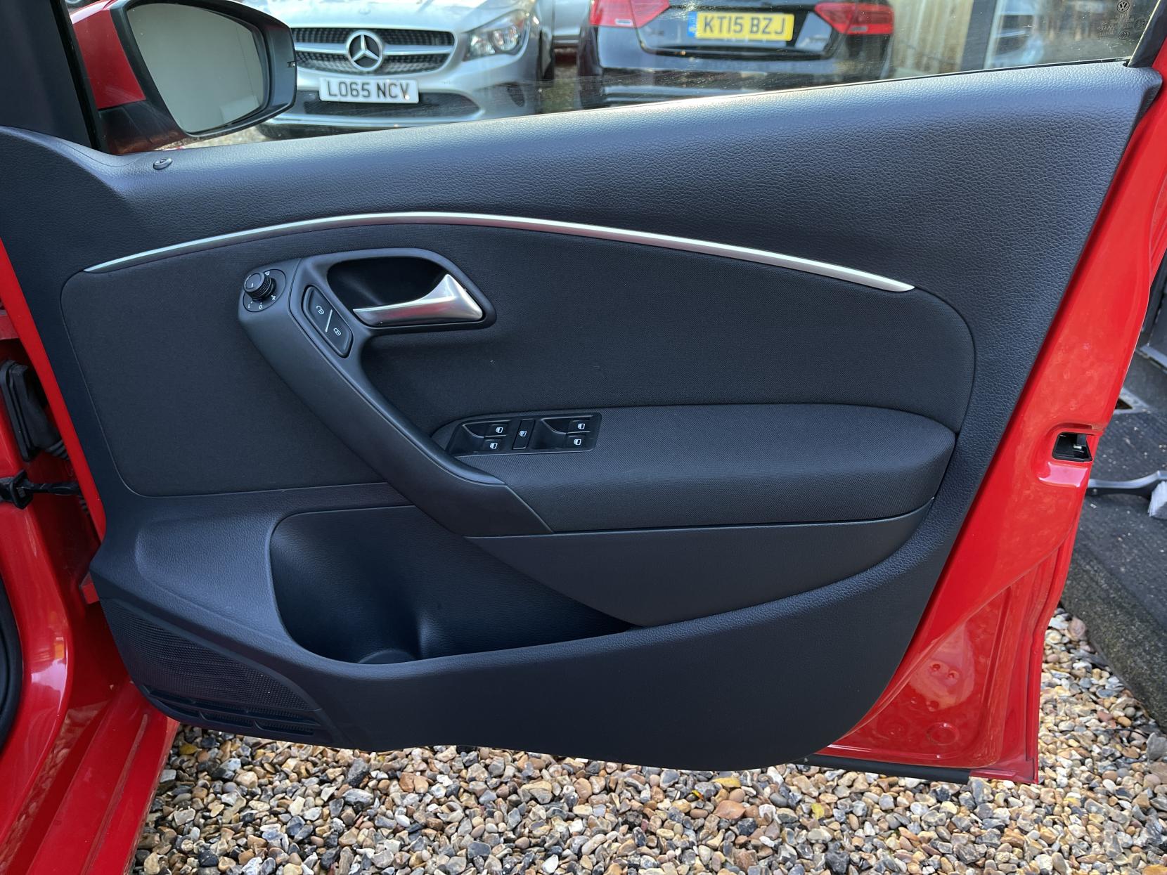 Volkswagen Polo 1.0 BlueMotion Tech SE Hatchback 5dr Petrol Manual Euro 6 (s/s) (75 ps)