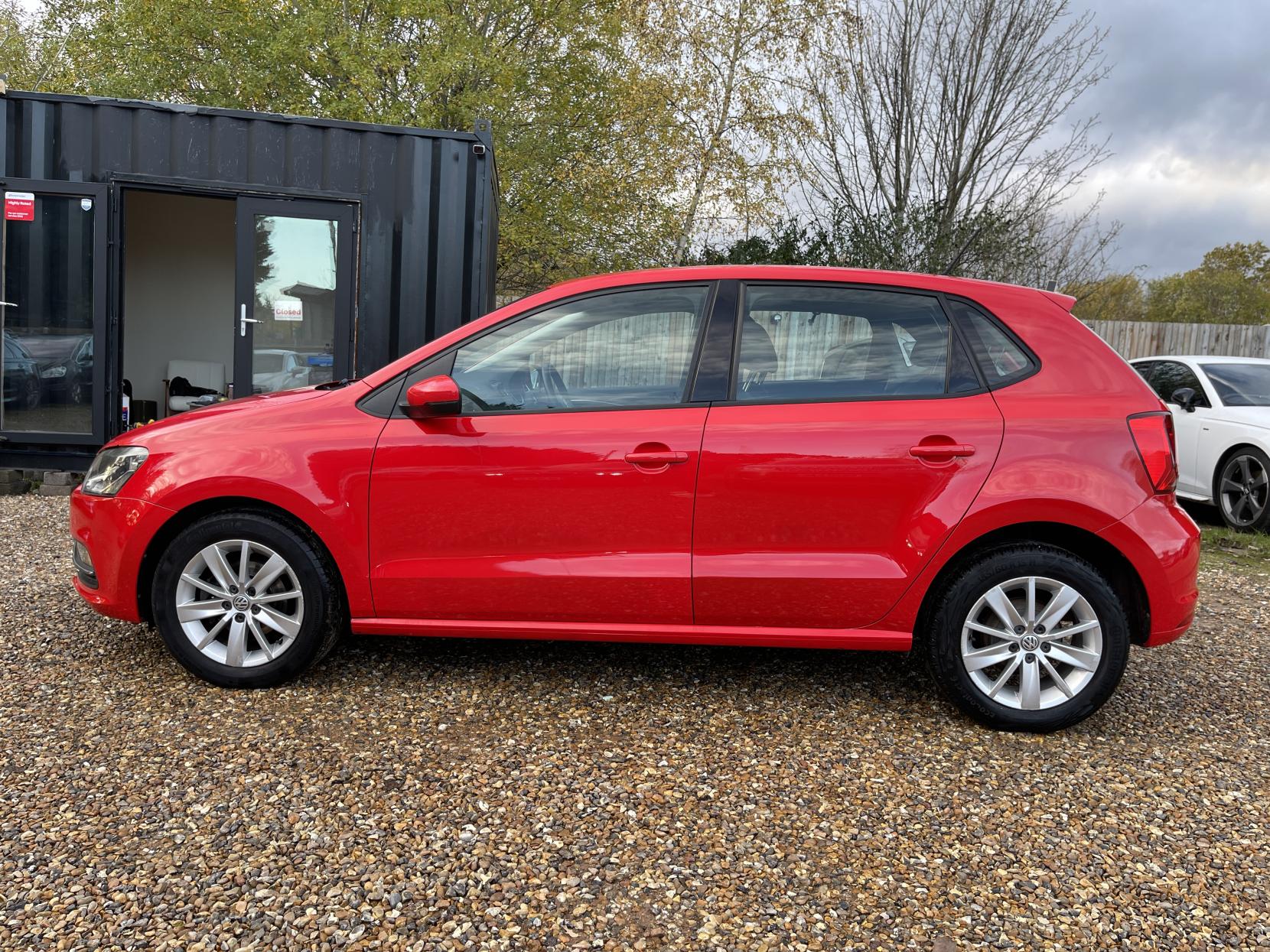 Volkswagen Polo 1.0 BlueMotion Tech SE Hatchback 5dr Petrol Manual Euro 6 (s/s) (75 ps)