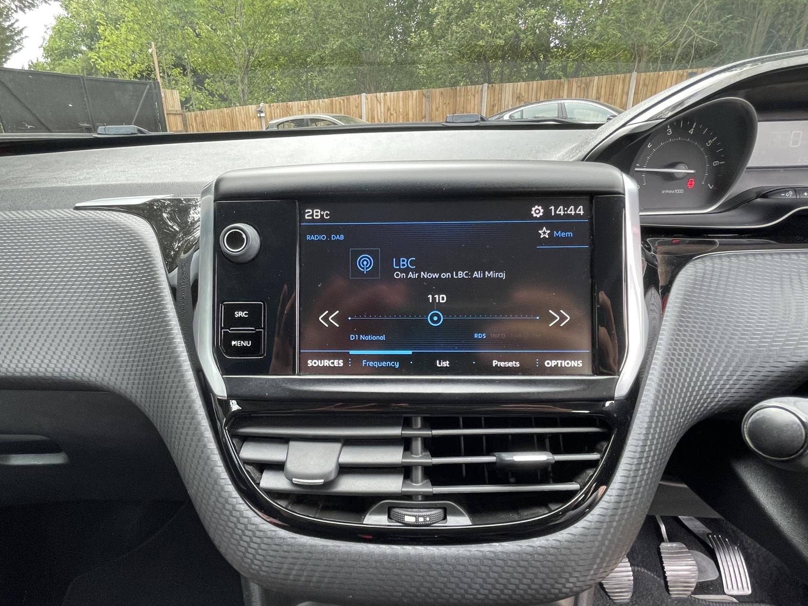 Peugeot 2008 1.2 PureTech Active SUV 5dr Petrol Manual Euro 6 (82 ps)
