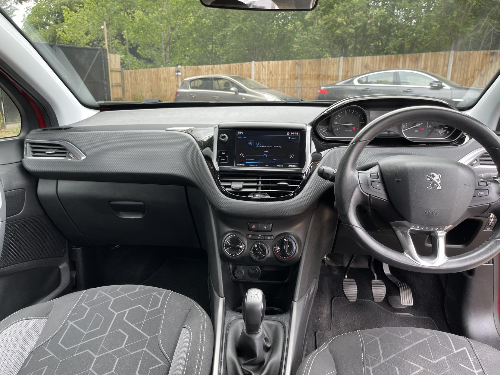 Peugeot 2008 1.2 PureTech Active SUV 5dr Petrol Manual Euro 6 (82 ps)