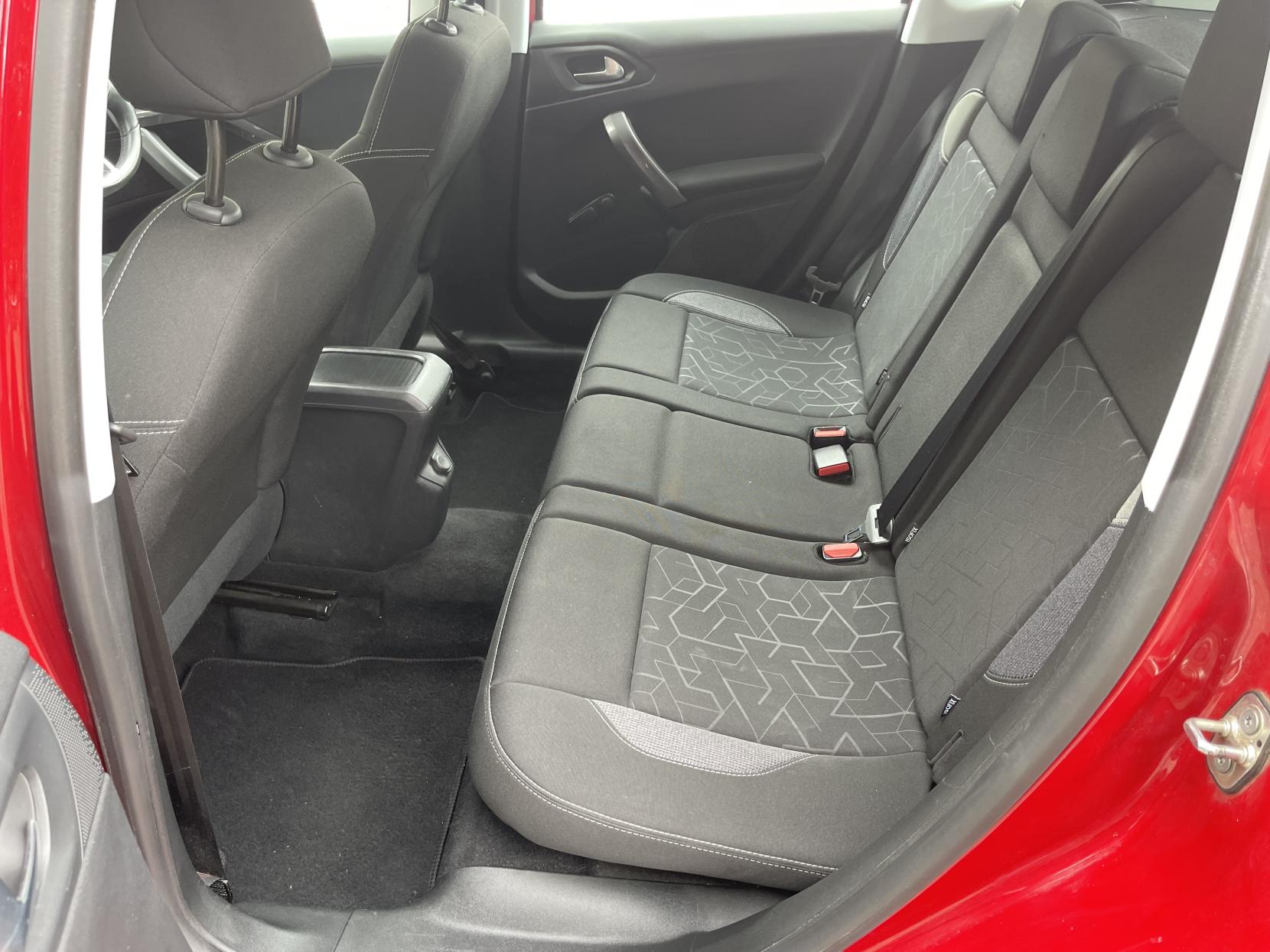 Peugeot 2008 1.2 PureTech Active SUV 5dr Petrol Manual Euro 6 (82 ps)