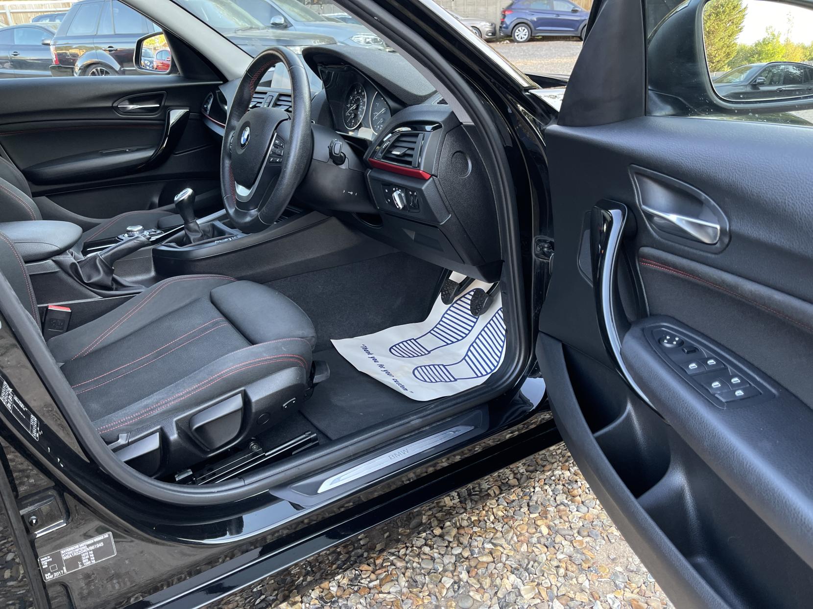 BMW 1 Series 1.5 118i Sport Hatchback 5dr Petrol Manual Euro 6 (s/s) (136 ps)