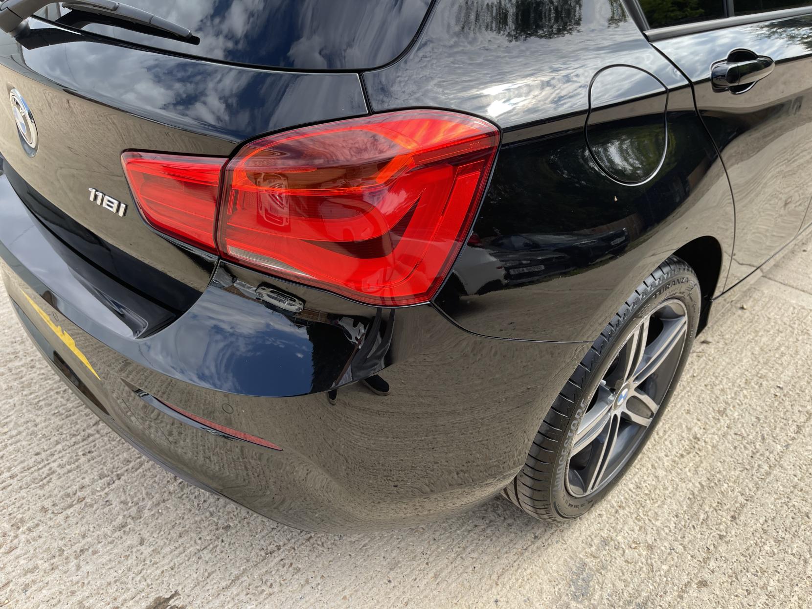 BMW 1 Series 1.5 118i Sport Hatchback 5dr Petrol Manual Euro 6 (s/s) (136 ps)