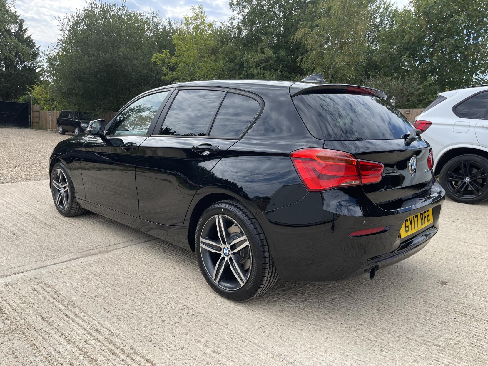 BMW 1 Series 1.5 118i Sport Hatchback 5dr Petrol Manual Euro 6 (s/s) (136 ps)