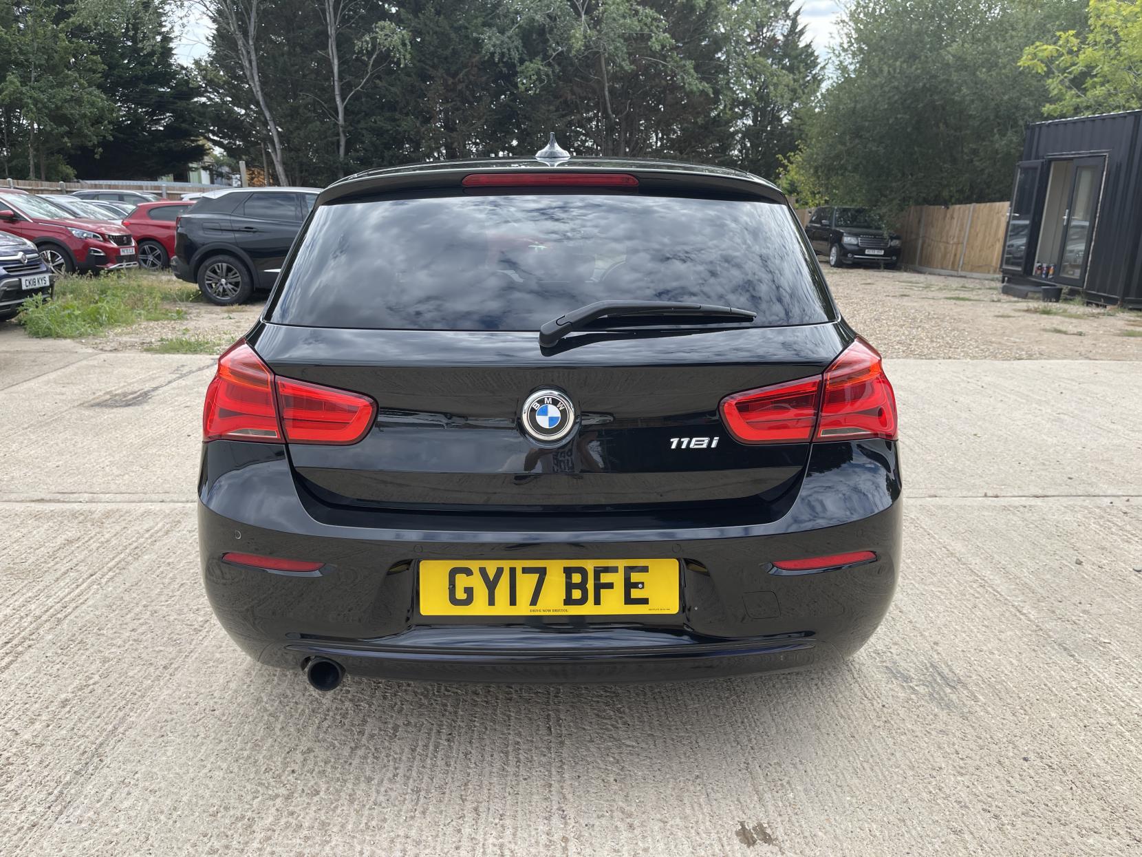 BMW 1 Series 1.5 118i Sport Hatchback 5dr Petrol Manual Euro 6 (s/s) (136 ps)