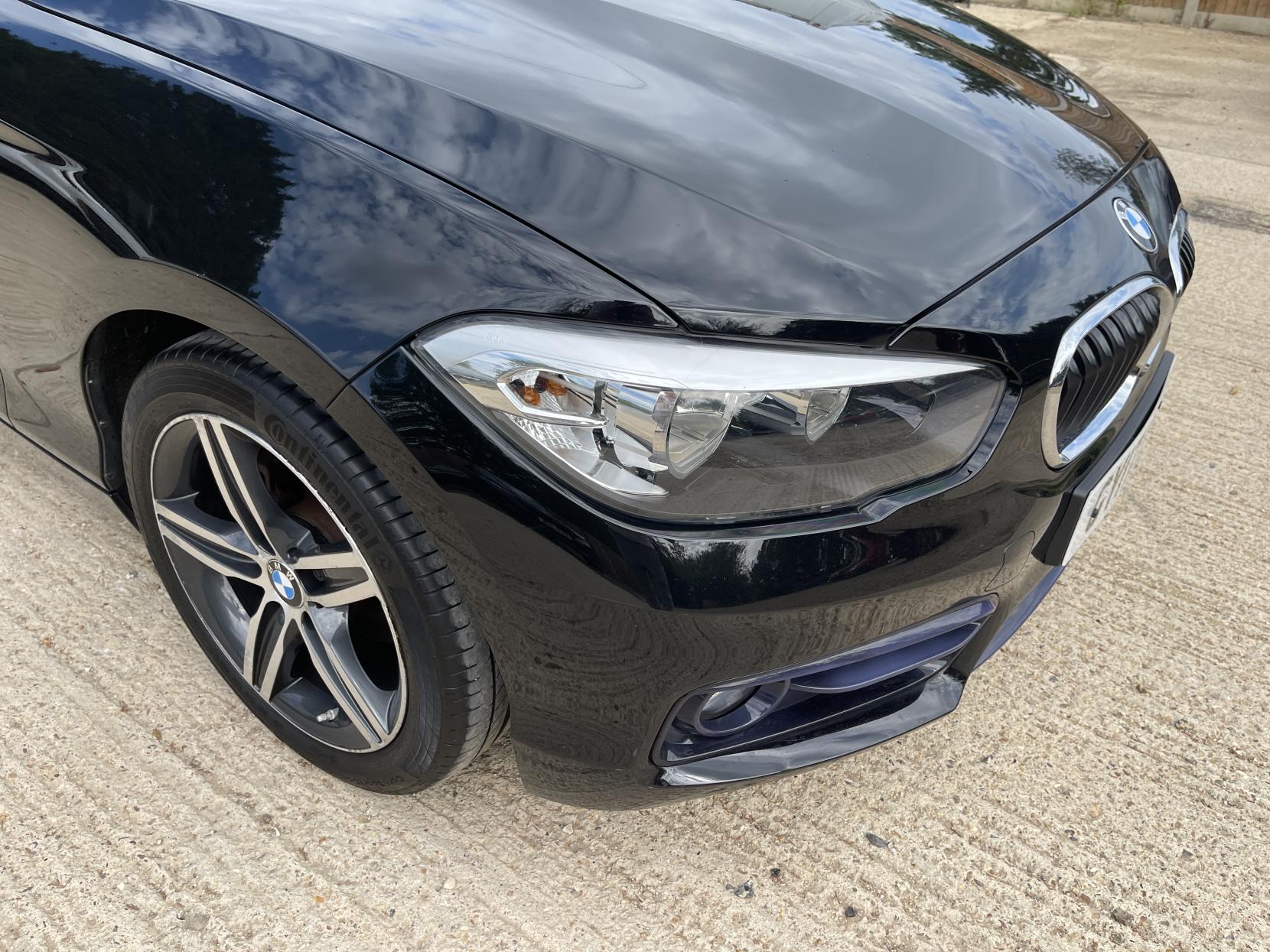 BMW 1 Series 1.5 118i Sport Hatchback 5dr Petrol Manual Euro 6 (s/s) (136 ps)