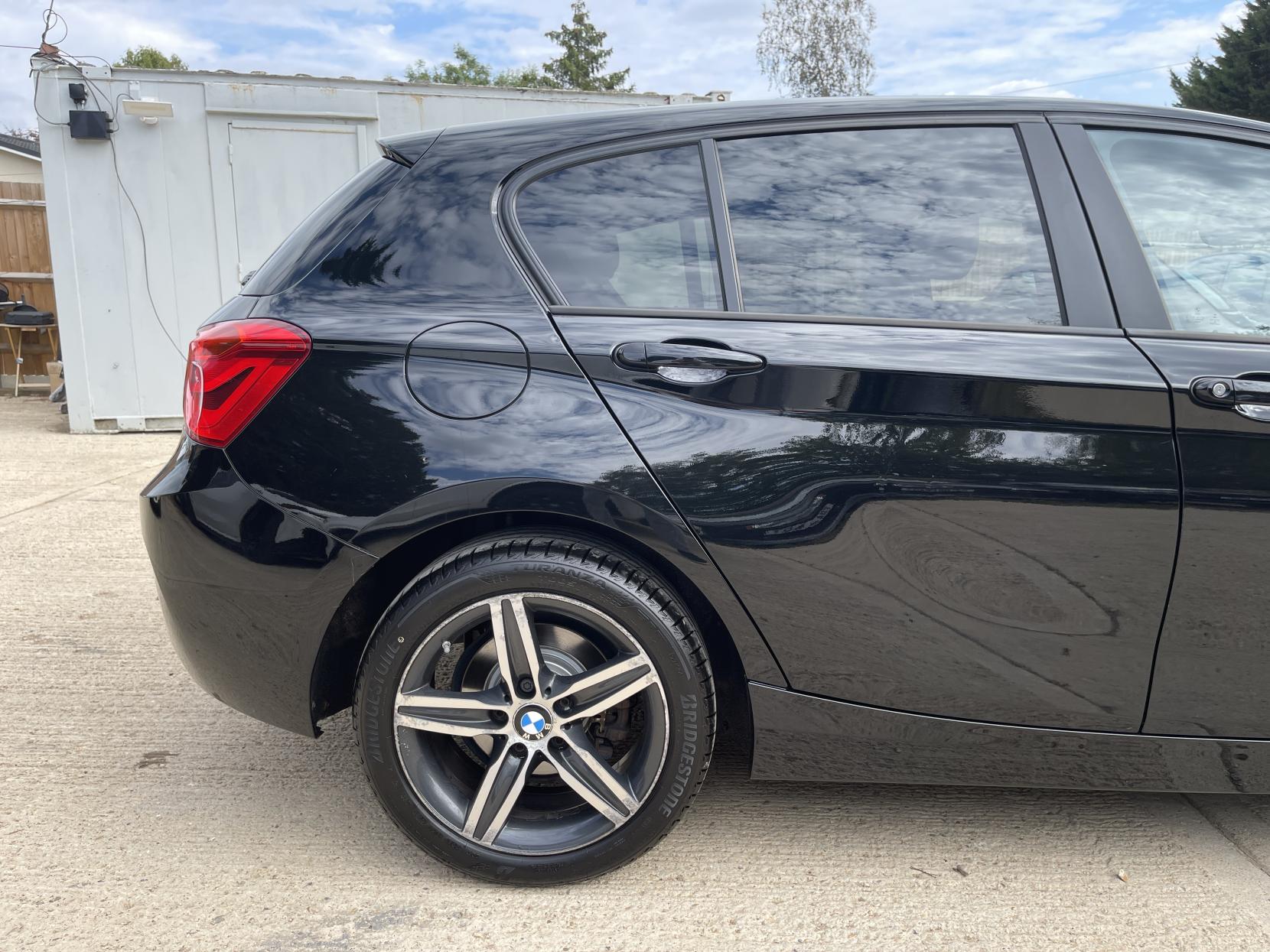 BMW 1 Series 1.5 118i Sport Hatchback 5dr Petrol Manual Euro 6 (s/s) (136 ps)