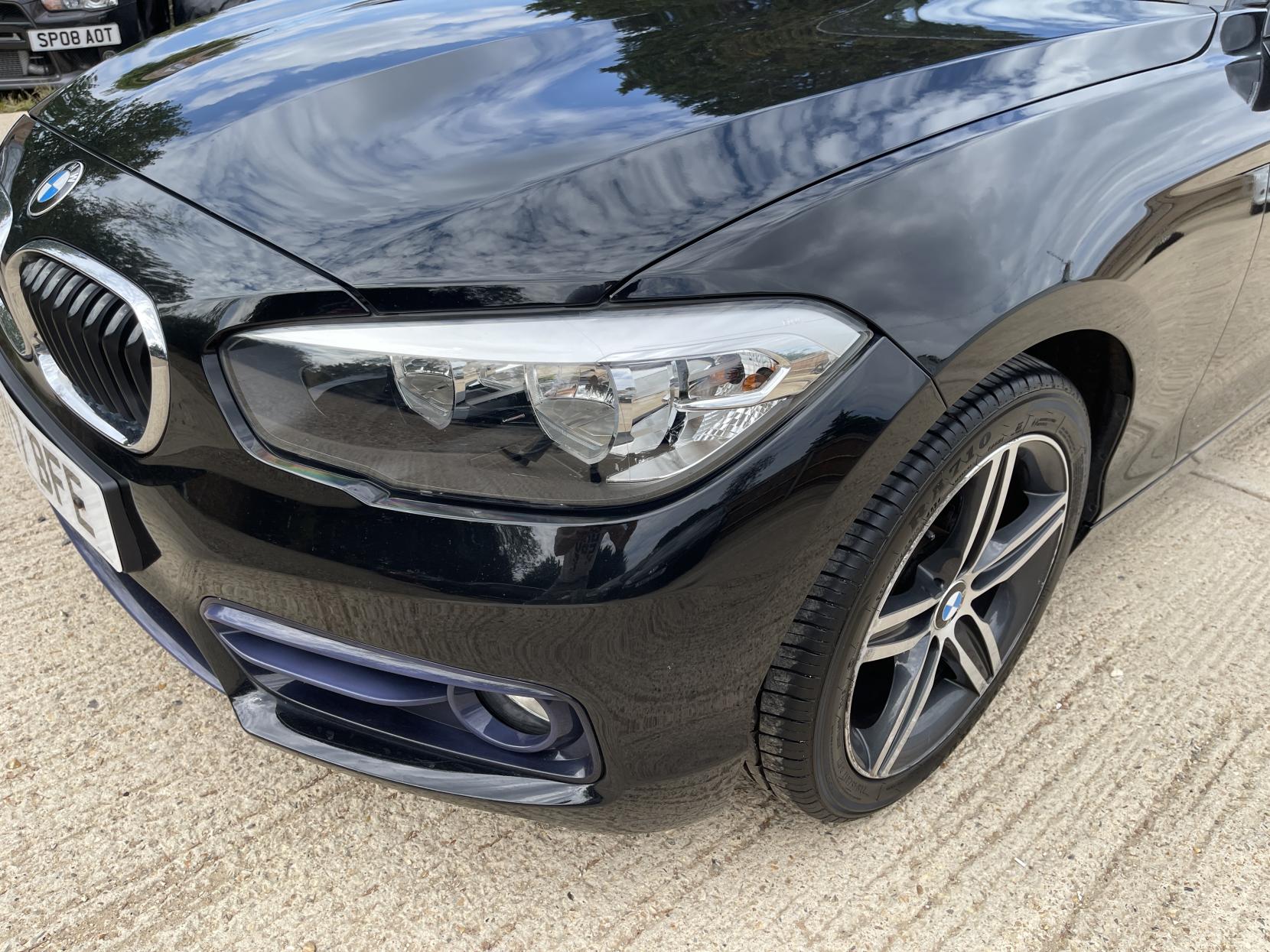 BMW 1 Series 1.5 118i Sport Hatchback 5dr Petrol Manual Euro 6 (s/s) (136 ps)