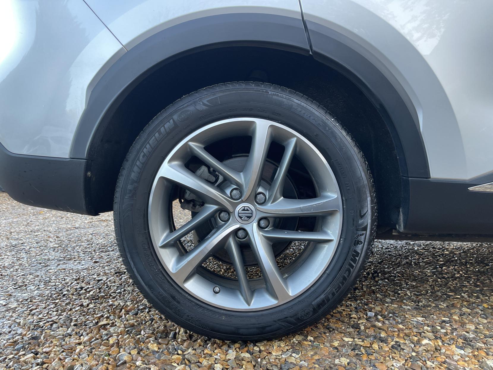 MG MG HS 1.5 T-GDI 16.6kWh Exclusive SUV 5dr Petrol Plug-in Hybrid Auto Euro 6 (s/s) (258 ps)