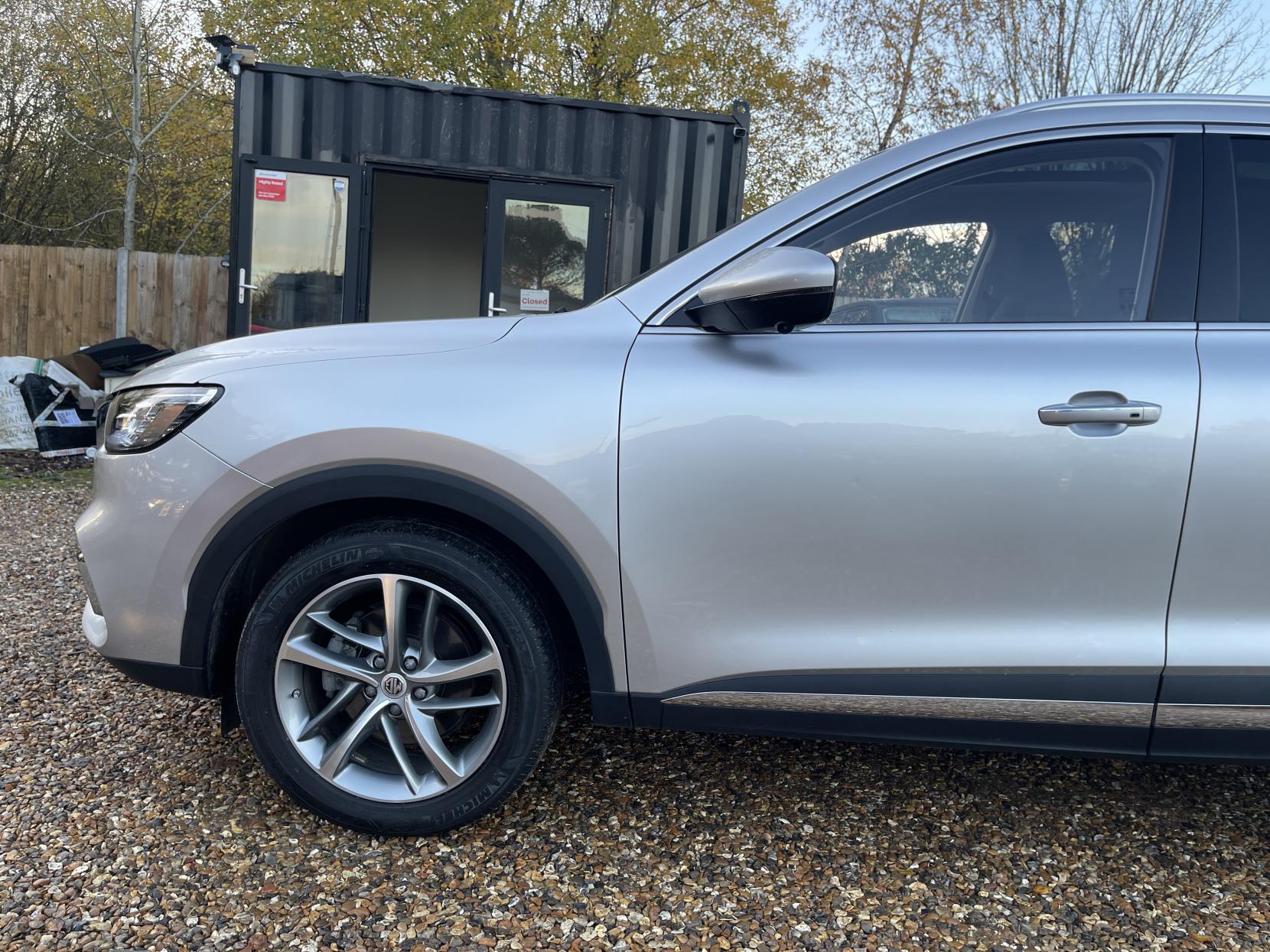 MG MG HS 1.5 T-GDI 16.6kWh Exclusive SUV 5dr Petrol Plug-in Hybrid Auto Euro 6 (s/s) (258 ps)