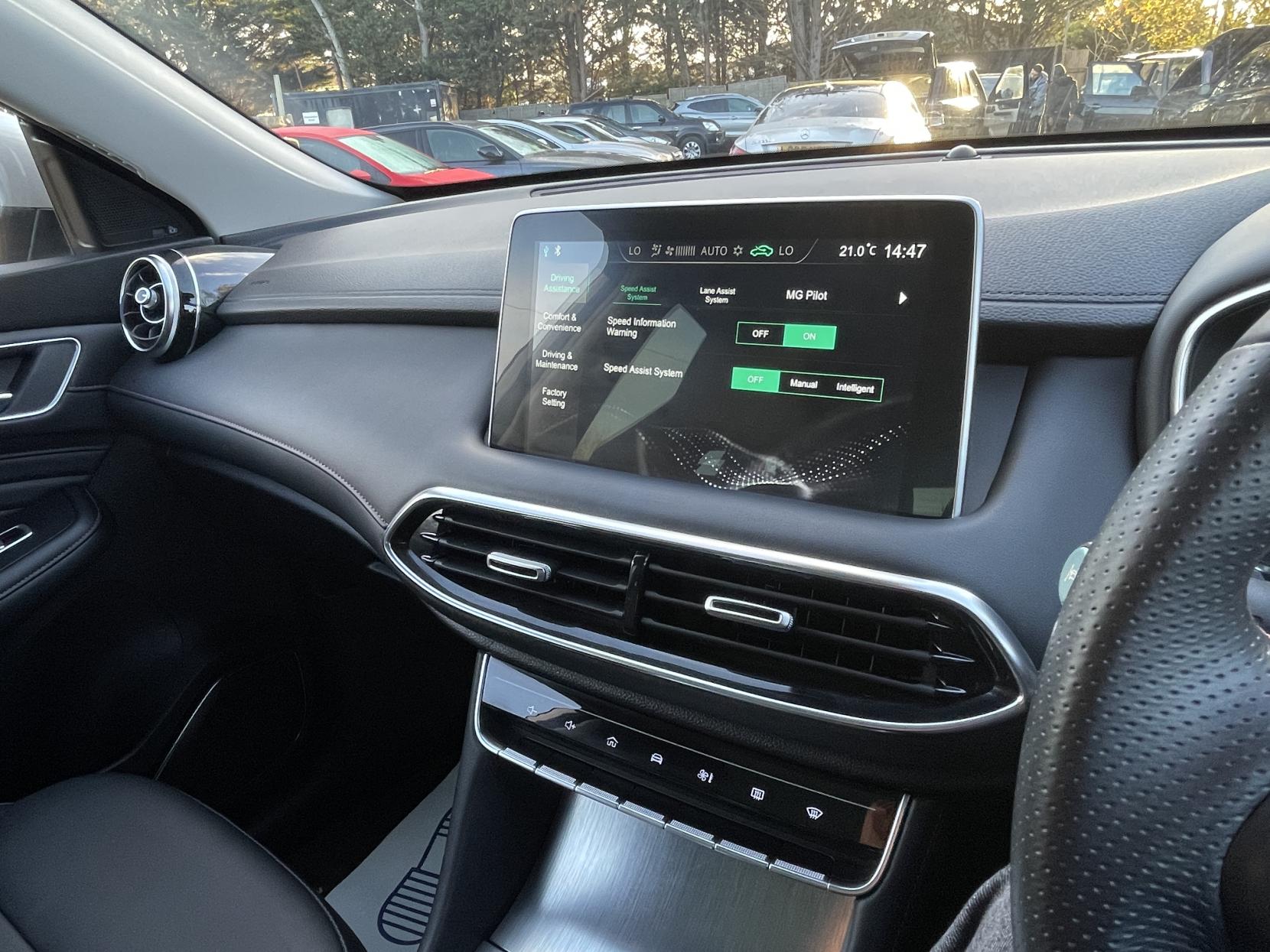 MG MG HS 1.5 T-GDI 16.6kWh Exclusive SUV 5dr Petrol Plug-in Hybrid Auto Euro 6 (s/s) (258 ps)