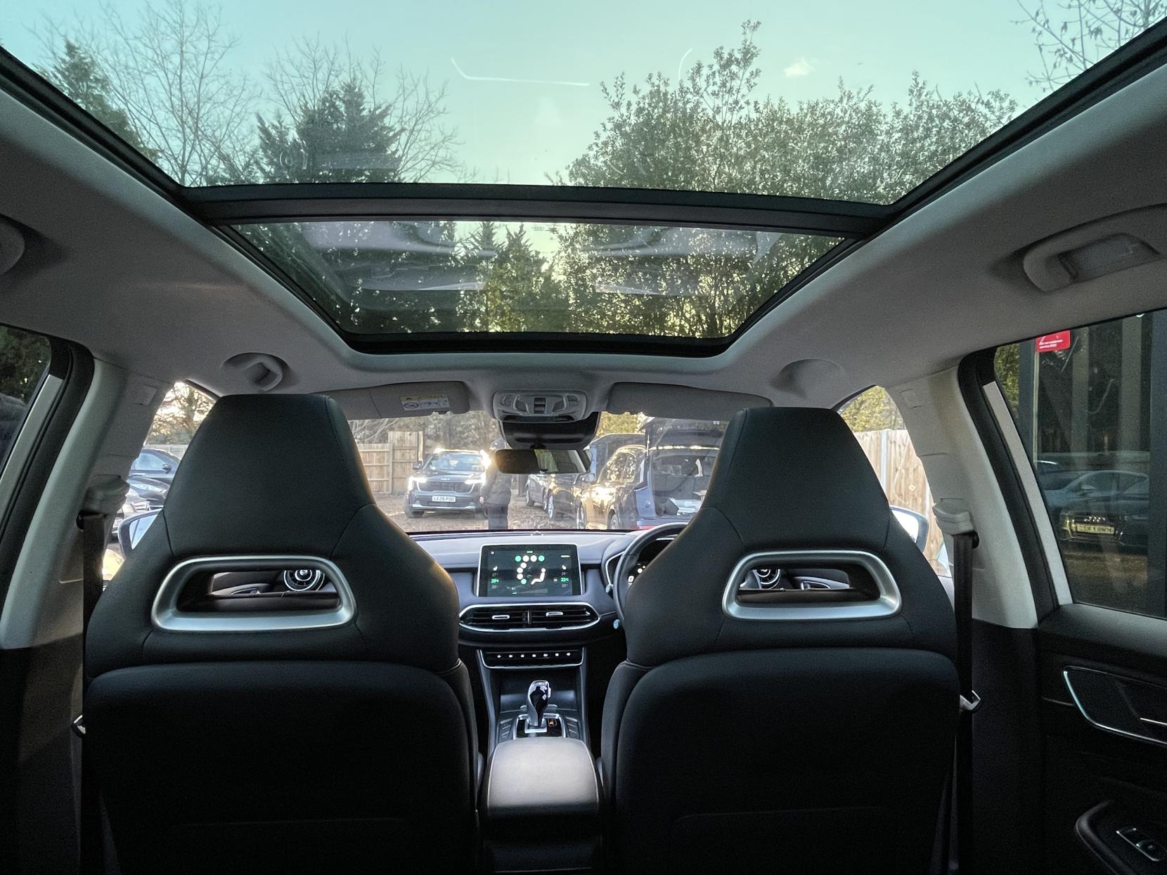 MG MG HS 1.5 T-GDI 16.6kWh Exclusive SUV 5dr Petrol Plug-in Hybrid Auto Euro 6 (s/s) (258 ps)