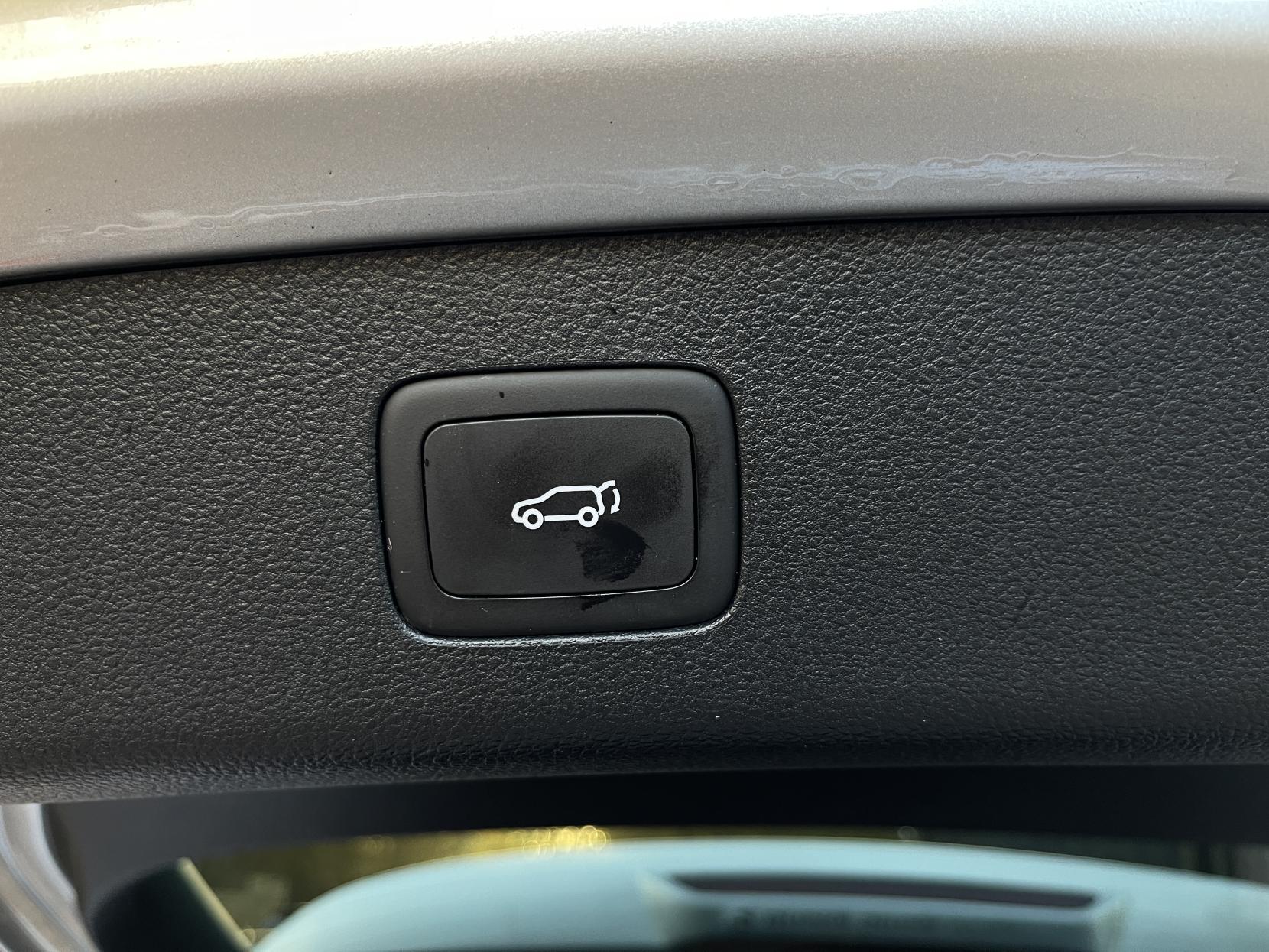 MG MG HS 1.5 T-GDI 16.6kWh Exclusive SUV 5dr Petrol Plug-in Hybrid Auto Euro 6 (s/s) (258 ps)