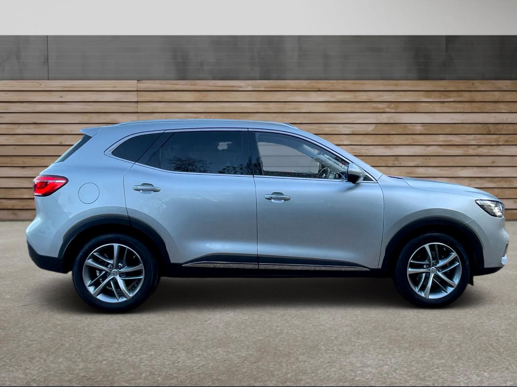 MG MG HS 1.5 T-GDI 16.6kWh Exclusive SUV 5dr Petrol Plug-in Hybrid Auto Euro 6 (s/s) (258 ps)